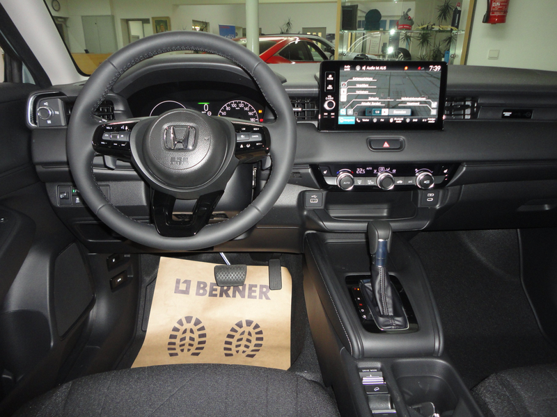 Honda HR-V 1,5 i-MMD Hybrid Elegance — photo 9