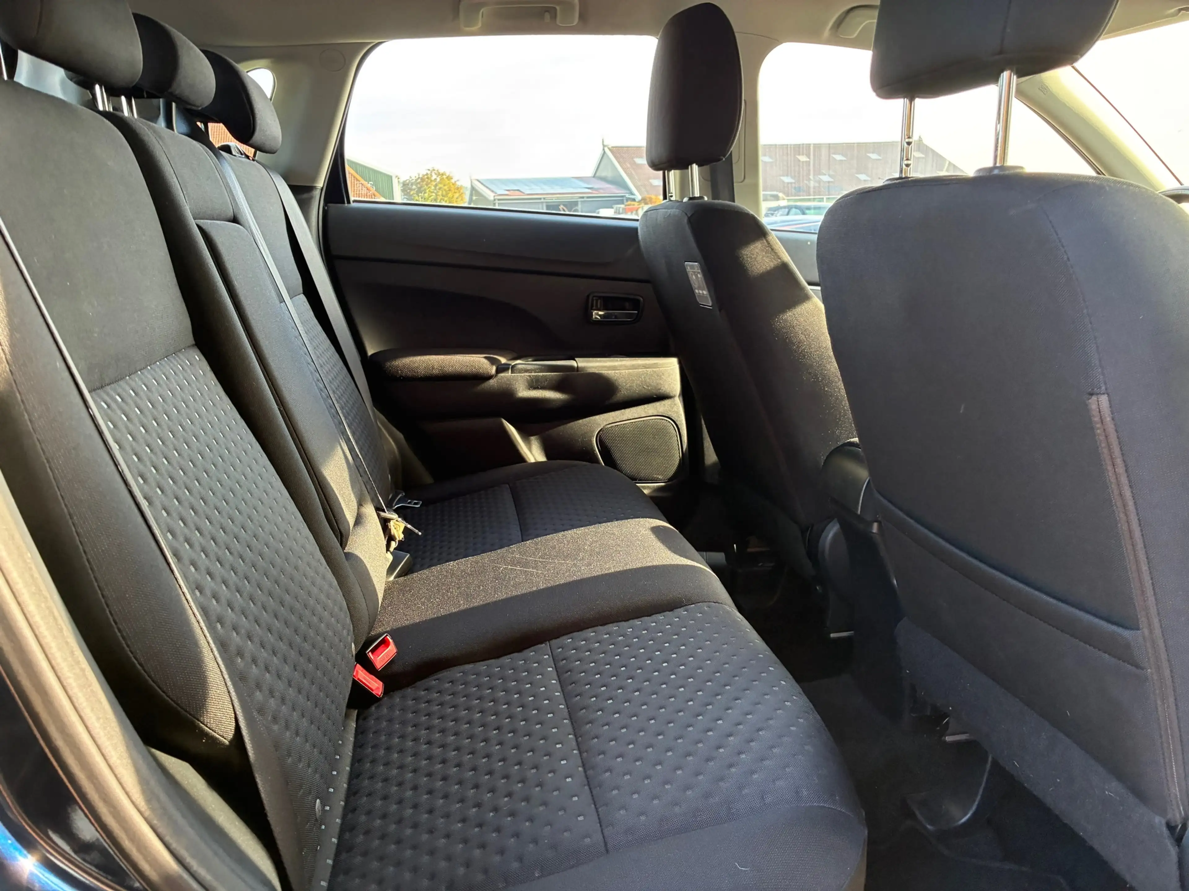 Mitsubishi ASX 1.6 Intro Edition ClearTec | Clima + Cruise nu €5. — photo 9