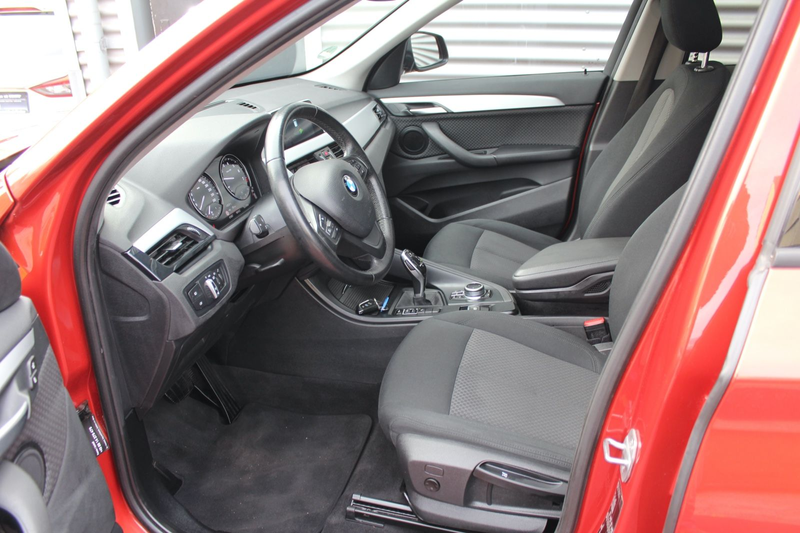BMW X1 sDrive 18 I Advantage AUTOMATIK PANO NAVI 2.H — photo 4