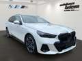 BMW 520 d xDrive Touring, M Sportpaket, AKTIONSPREIS Weiß - thumbnail 2