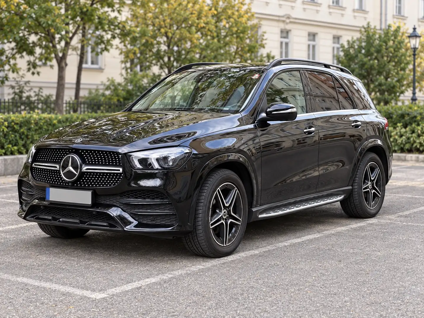 Mercedes-Benz GLE 300 d 4Matic 9G-TRONIC AMG Line - 2