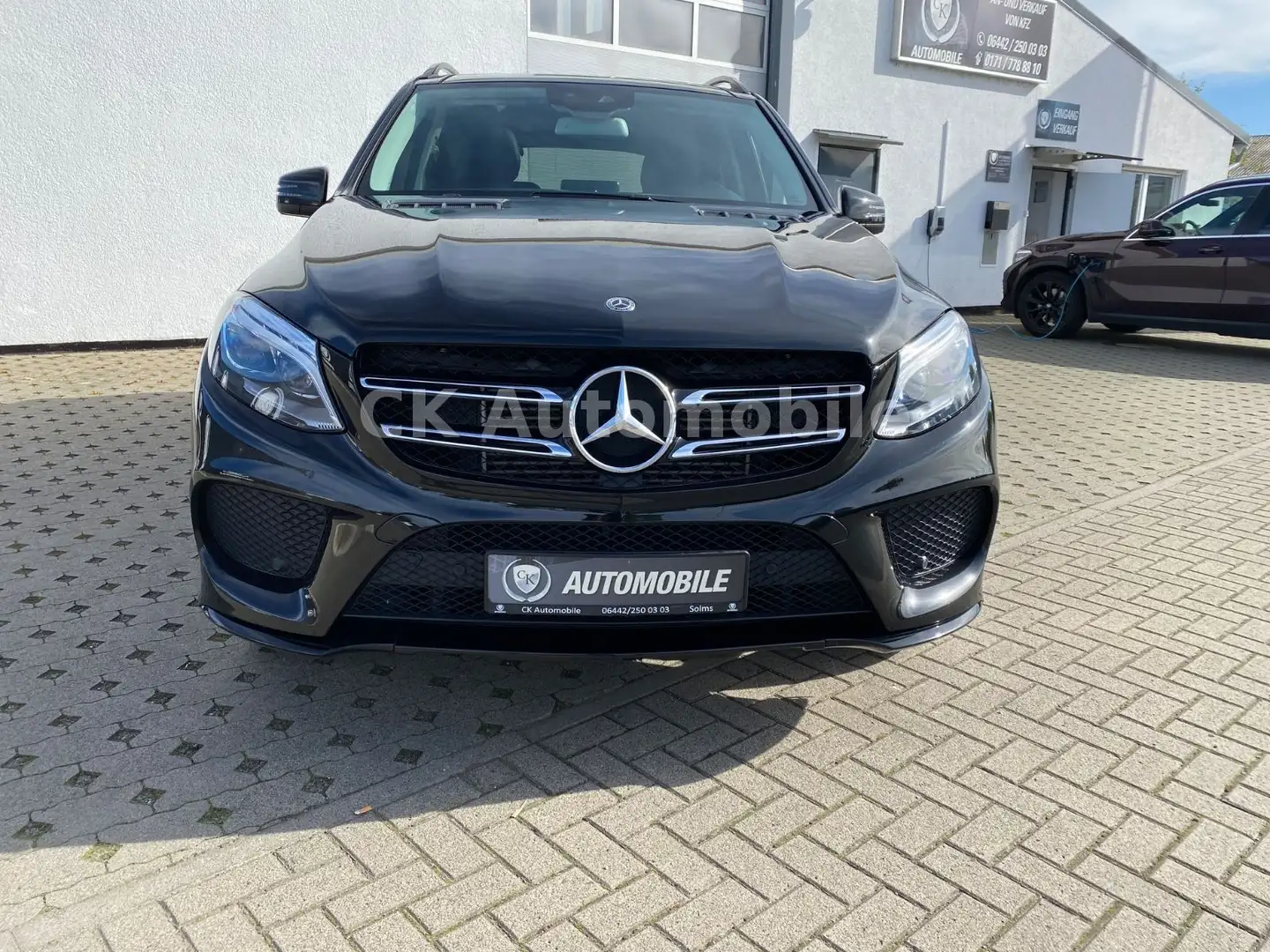 Mercedes-Benz GLE 350 d 4Matic AMG Line/Navi/Air Matic/ILS/LED Schwarz - 2