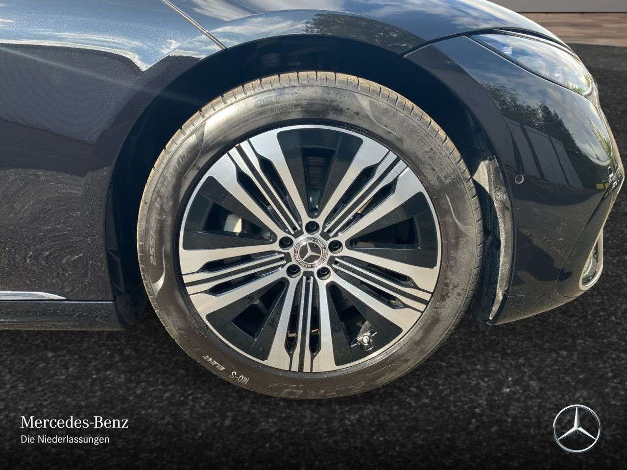 Mercedes-Benz EQS