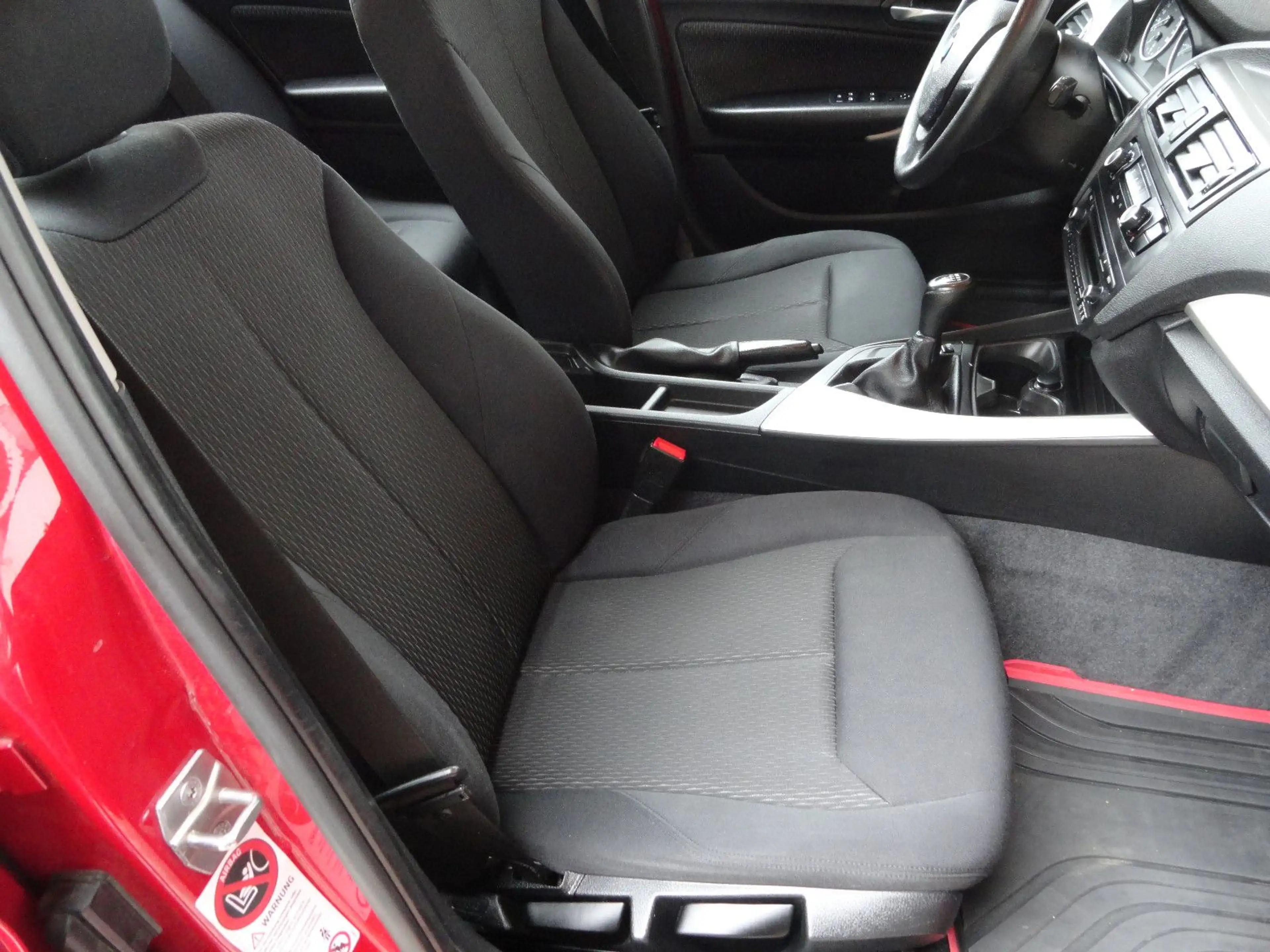 BMW 116 i 5- trg.     2. Hand* Klima* AHK* Alu — photo 15