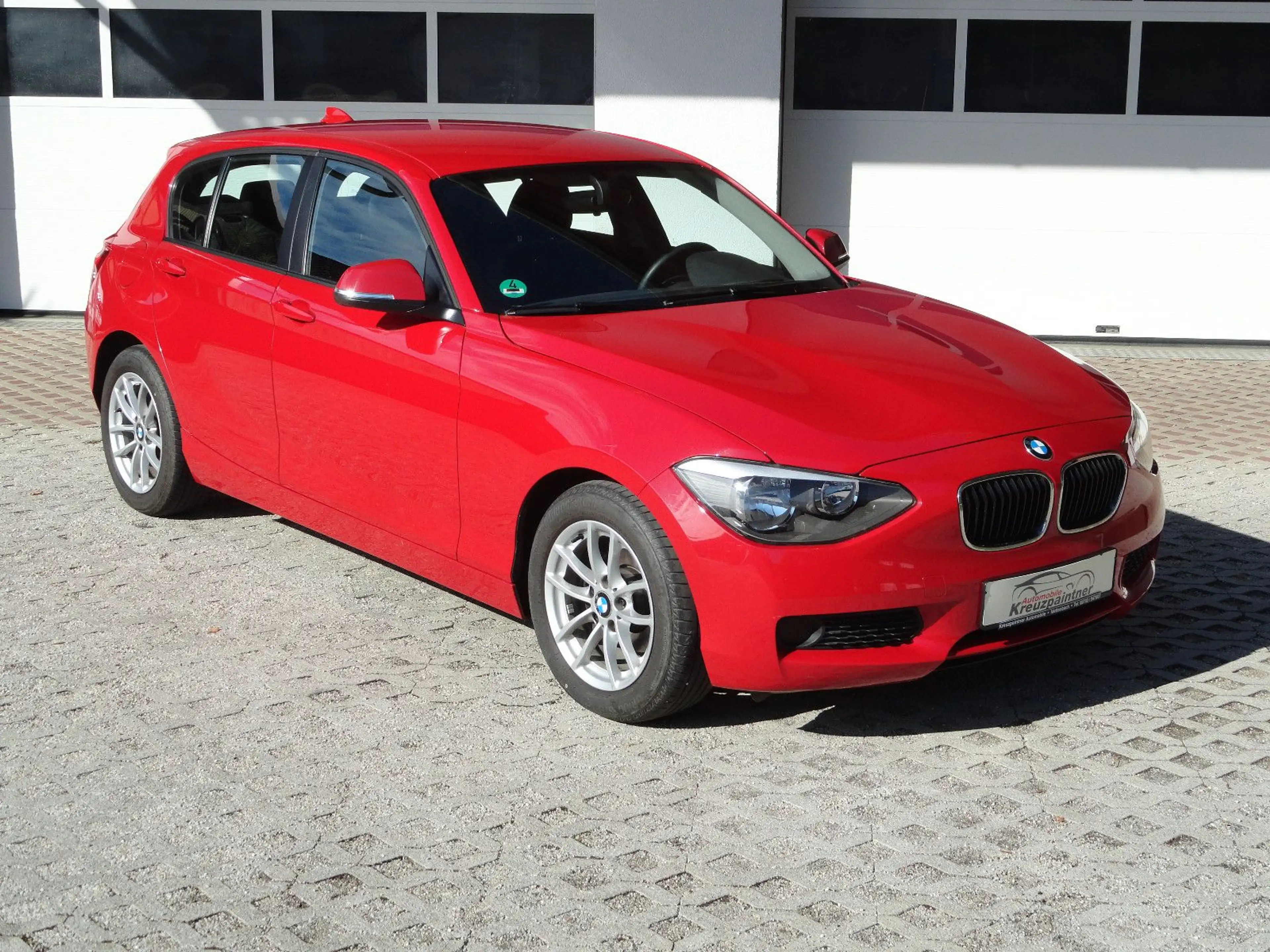 BMW 116 i 5- trg.     2. Hand* Klima* AHK* Alu — photo 2