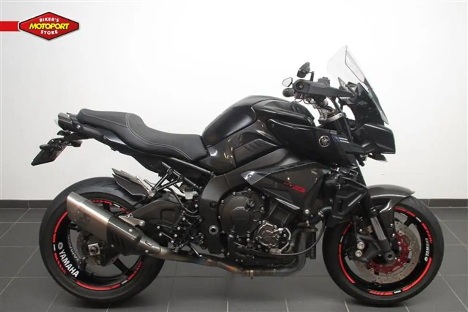 Yamaha MT-10 Zwart - 1