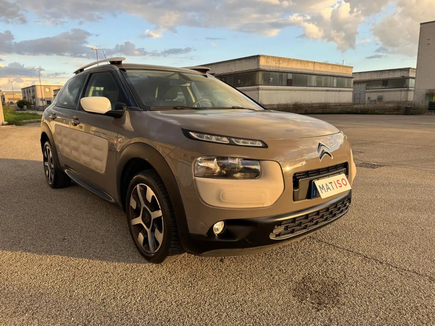 Citroen C4 Cactus PureTech 82 Shine Brun - 1