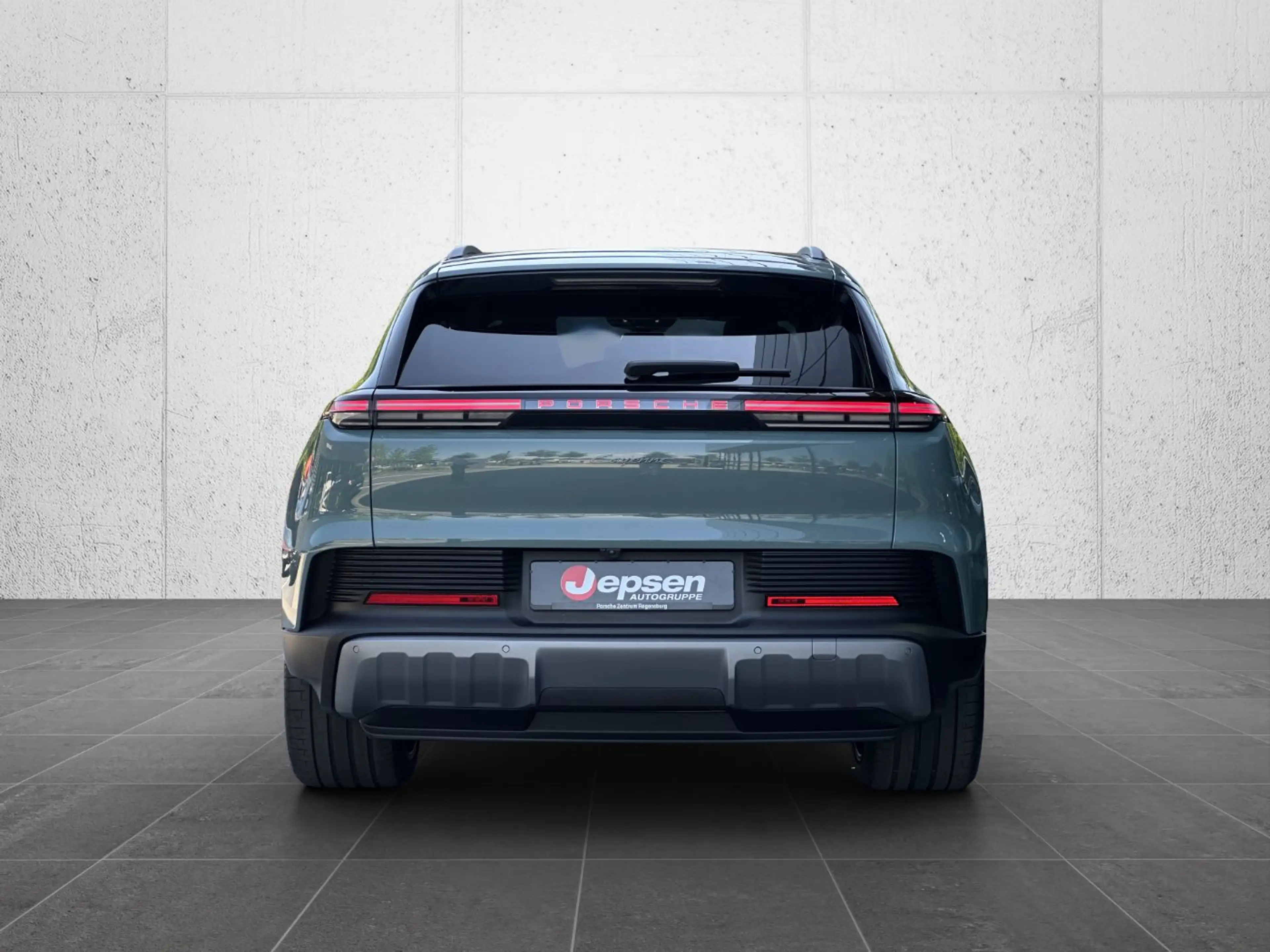 Porsche Cayenne Electric AHK PANO Head-Up SHZ Burmester — photo 5