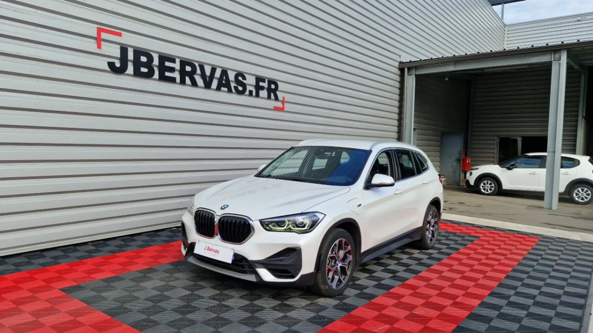 BMW X1 F48 LCI XDRIVE 25E 220 CH BVA6 BUSINESS DESIGN - 1