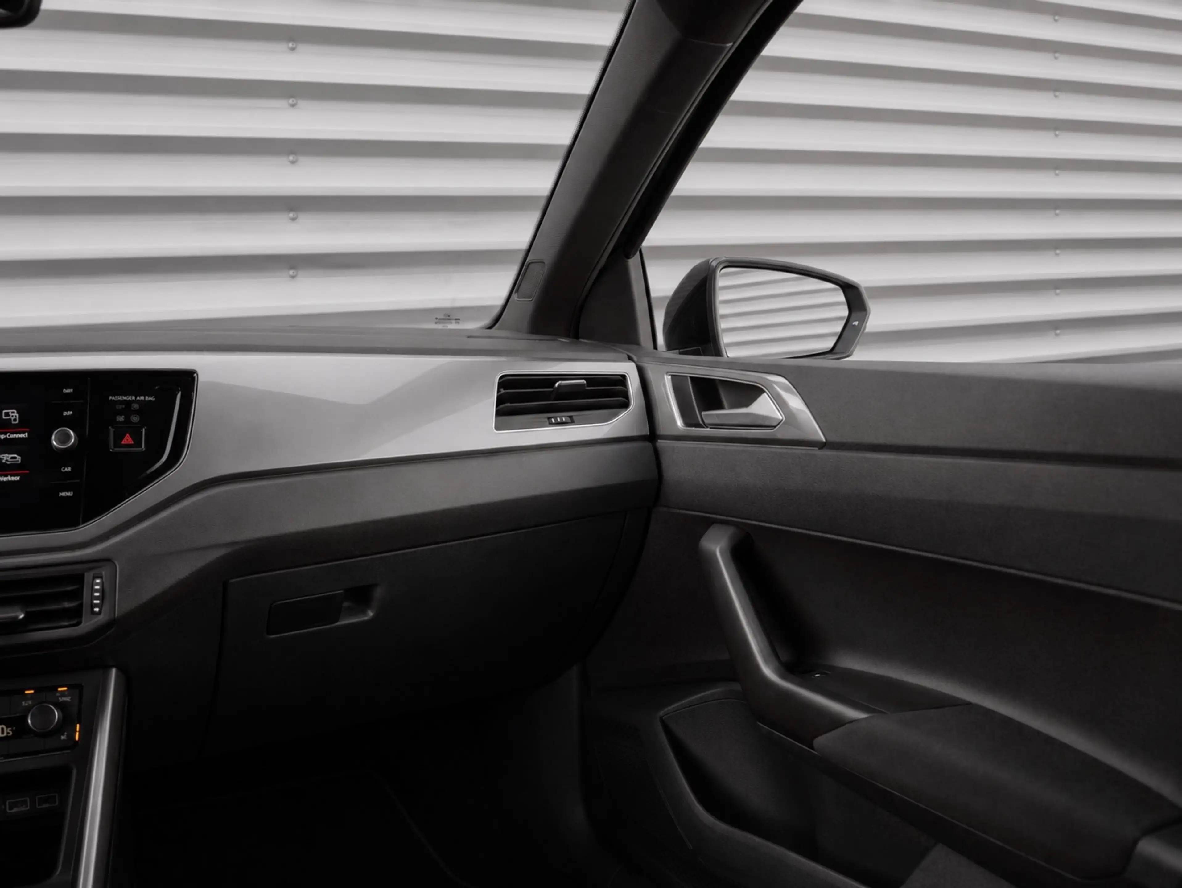 Volkswagen Polo GTI 2.0 TSI Alcantara Camera Virtual Keyless — photo 45