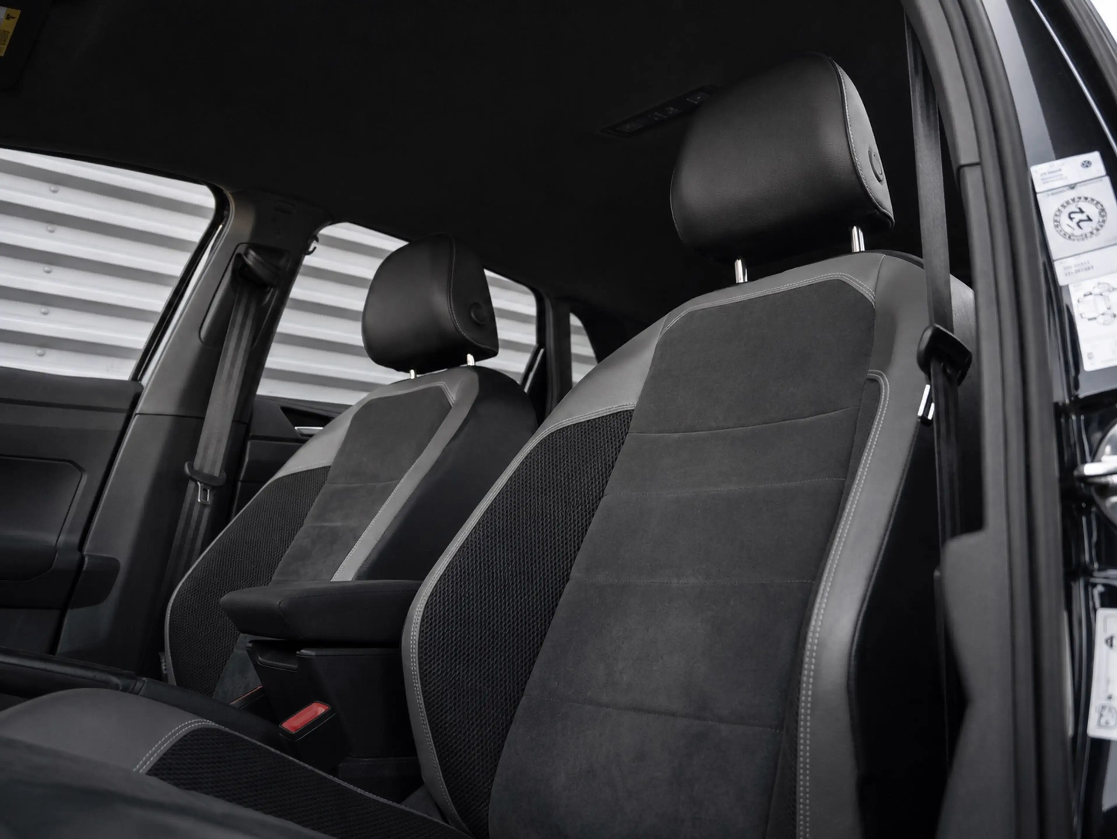 Volkswagen Polo GTI 2.0 TSI Alcantara Camera Virtual Keyless — photo 18