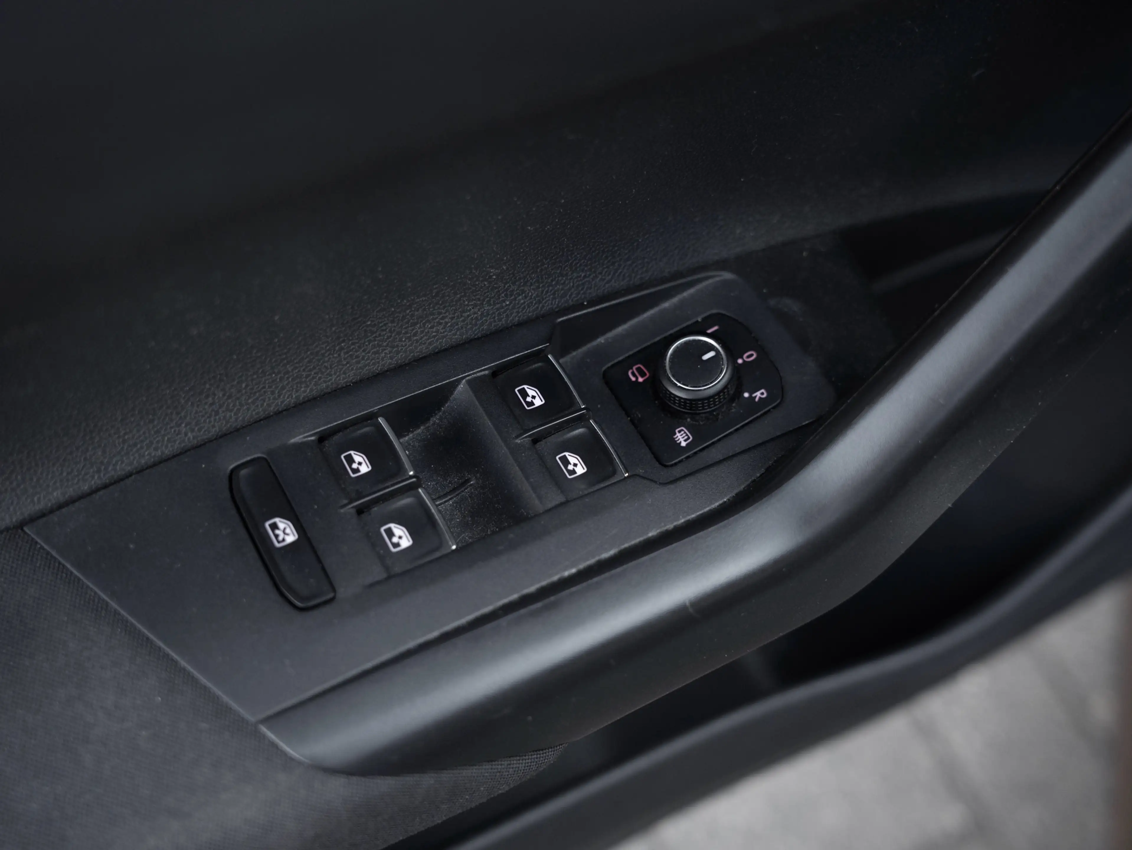 Volkswagen Polo GTI 2.0 TSI Alcantara Camera Virtual Keyless — photo 23