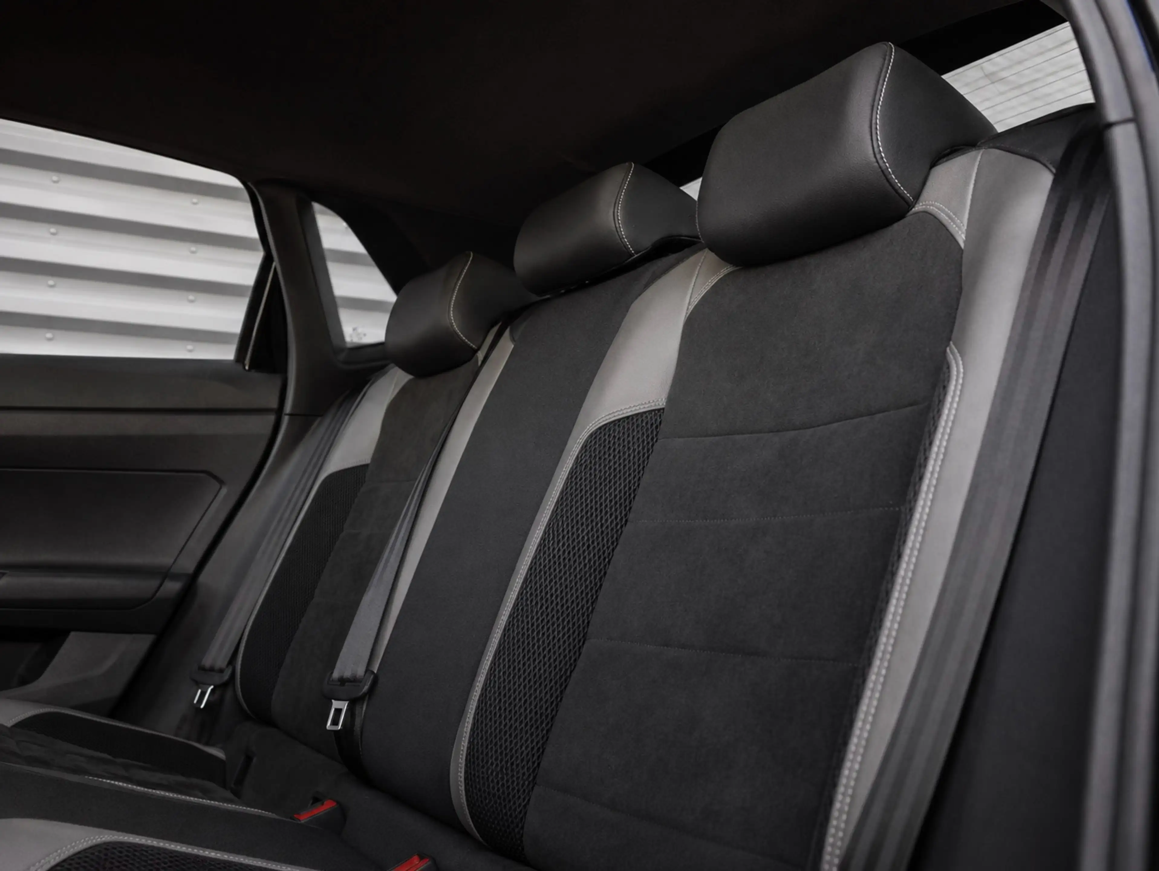 Volkswagen Polo GTI 2.0 TSI Alcantara Camera Virtual Keyless — photo 19
