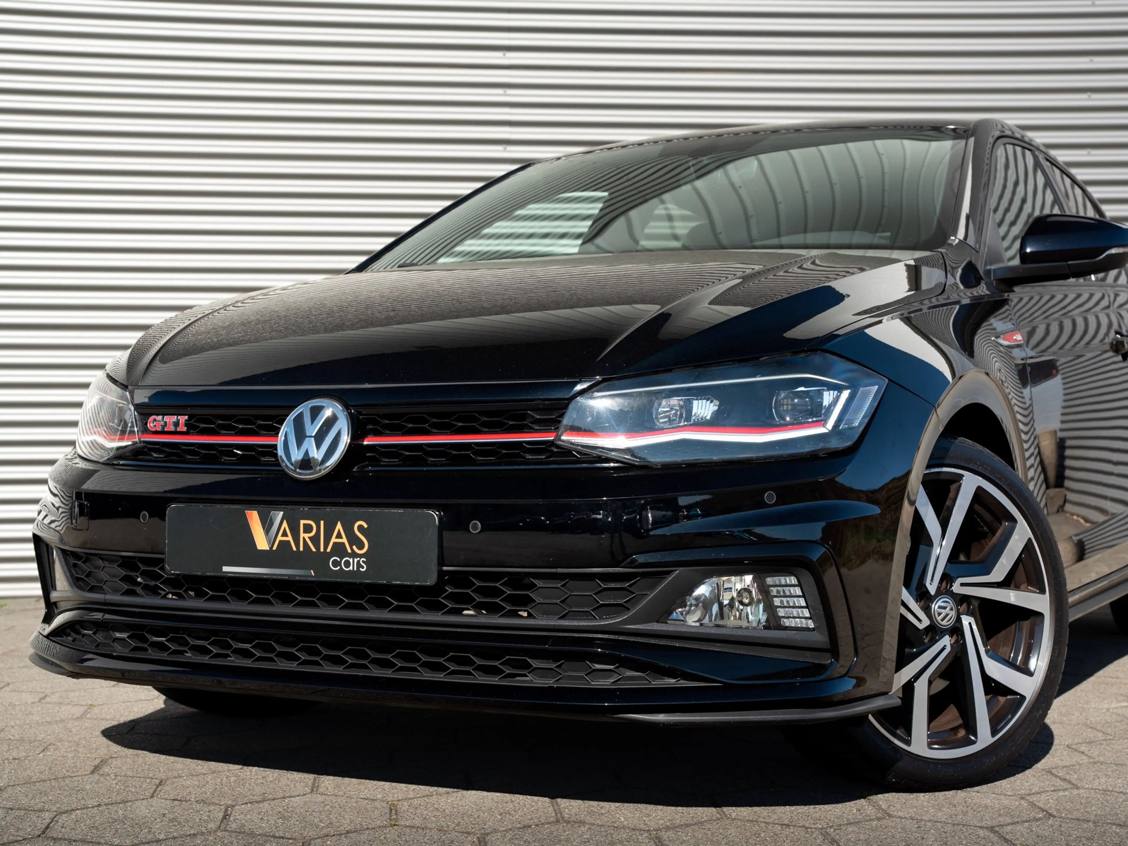 Volkswagen Polo GTI 2.0 TSI Alcantara Camera Virtual Keyless — photo 2