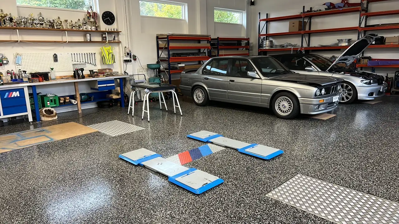 BMW 325i, foto 11