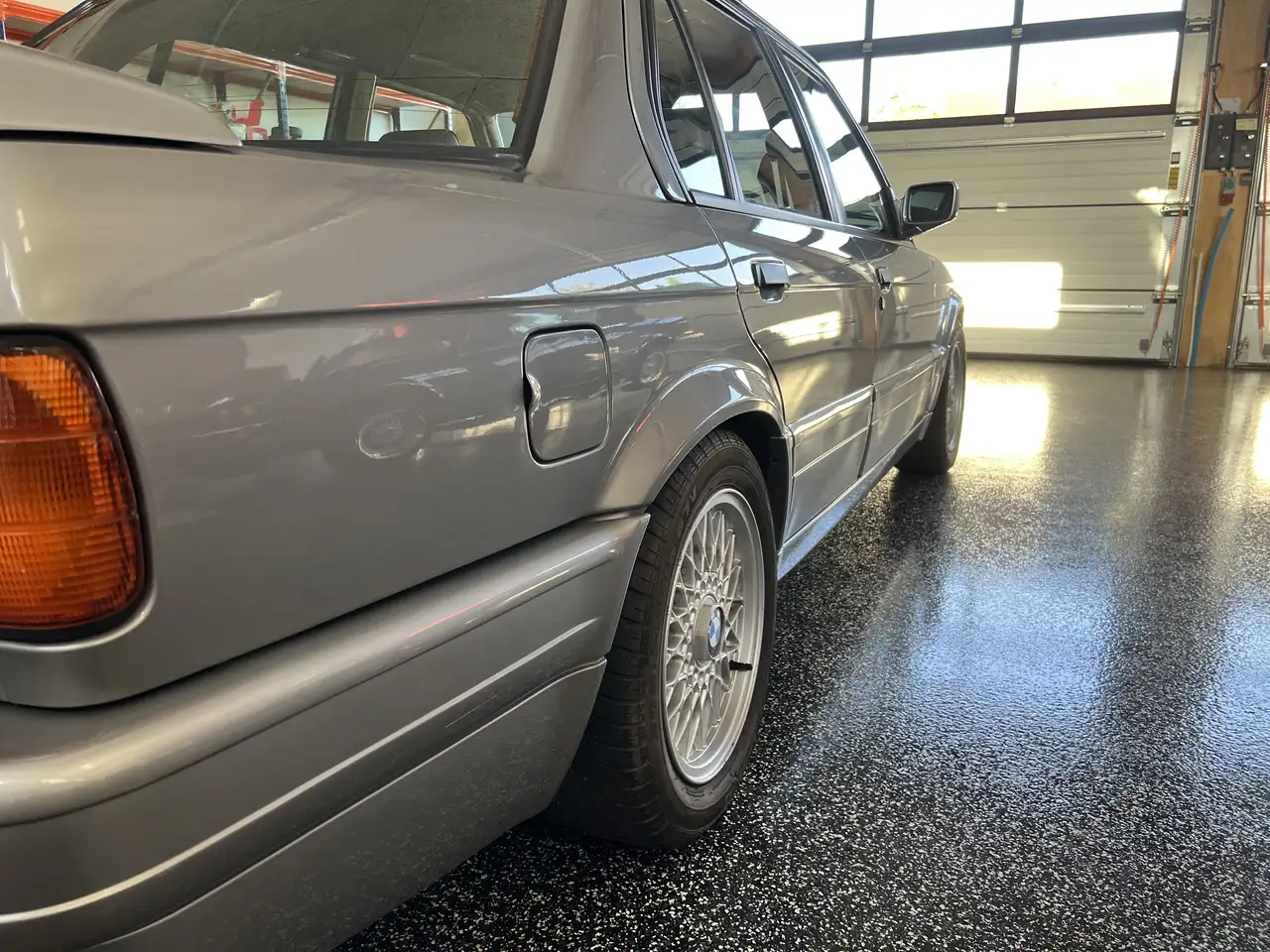 BMW 325i, foto 3
