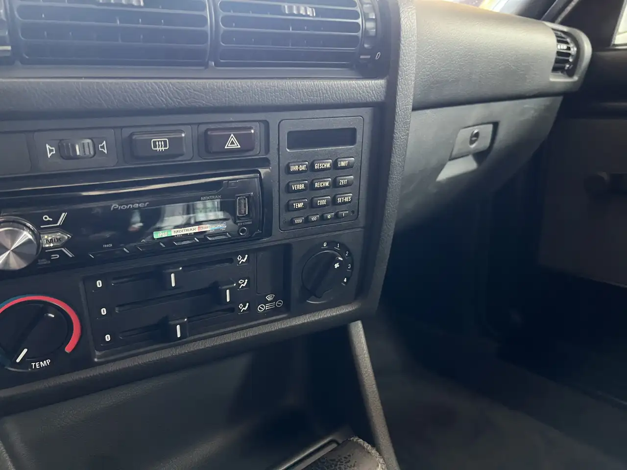 BMW 325i, foto 10
