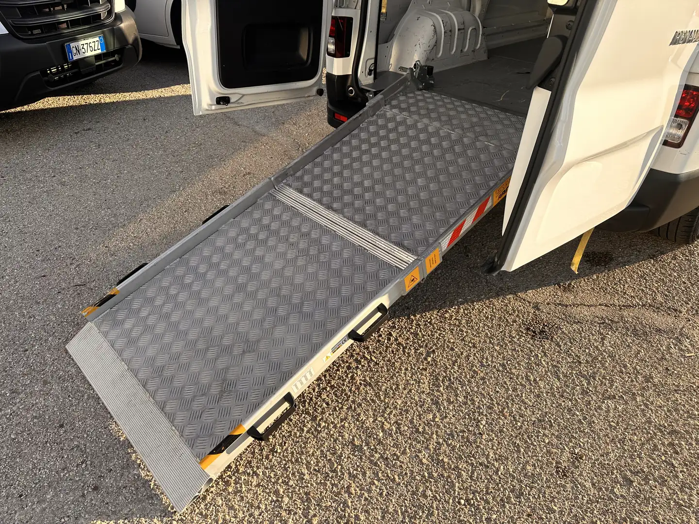 Renault Trafic TRAFIC2019L1 H1 T29 ENERGY DCI 145 EDC ICE PLUS Bianco - 2