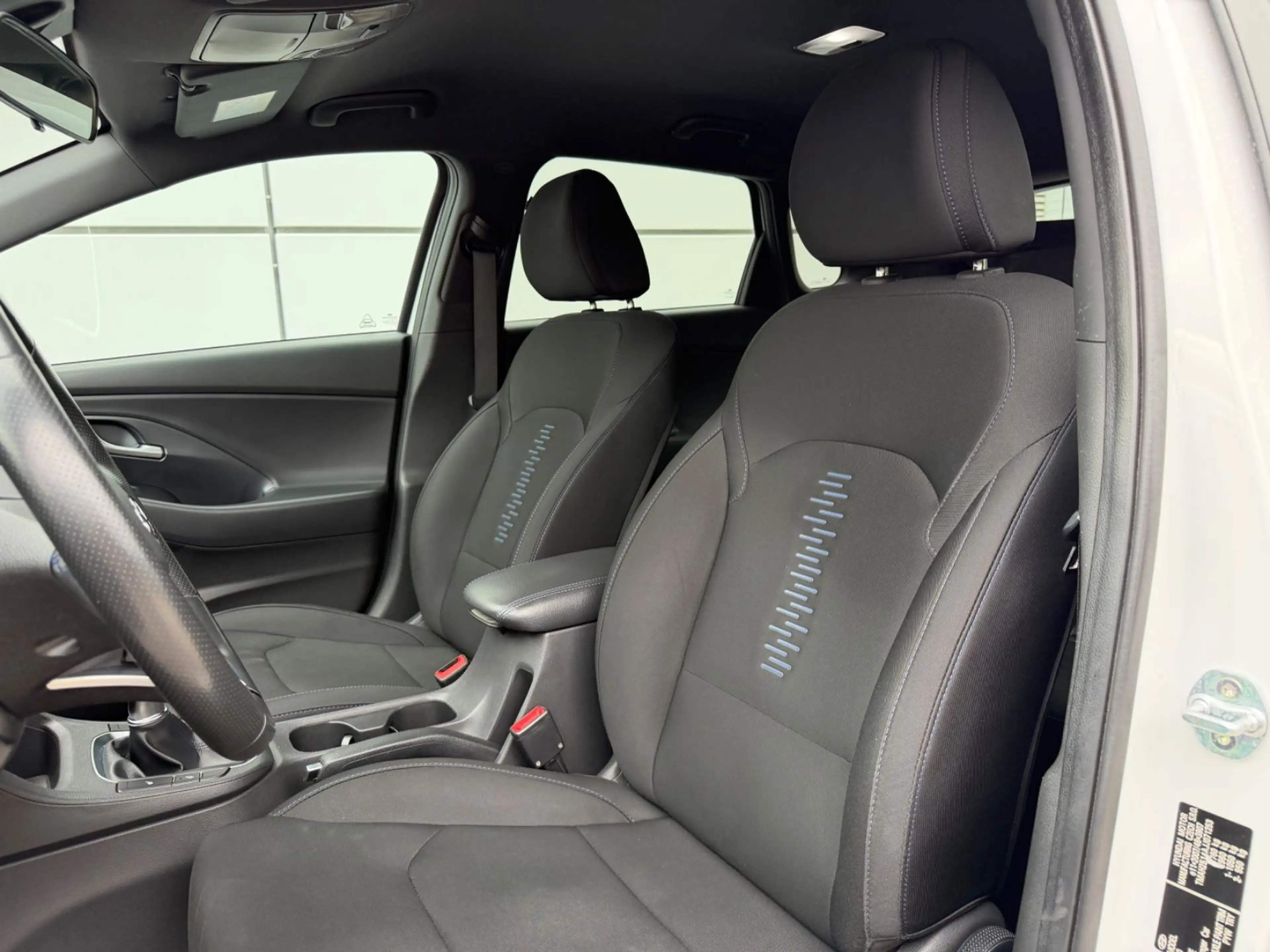 Hyundai i30 Passion*KAMERA*MFL*SHZ*TEMPO*LED — photo 10