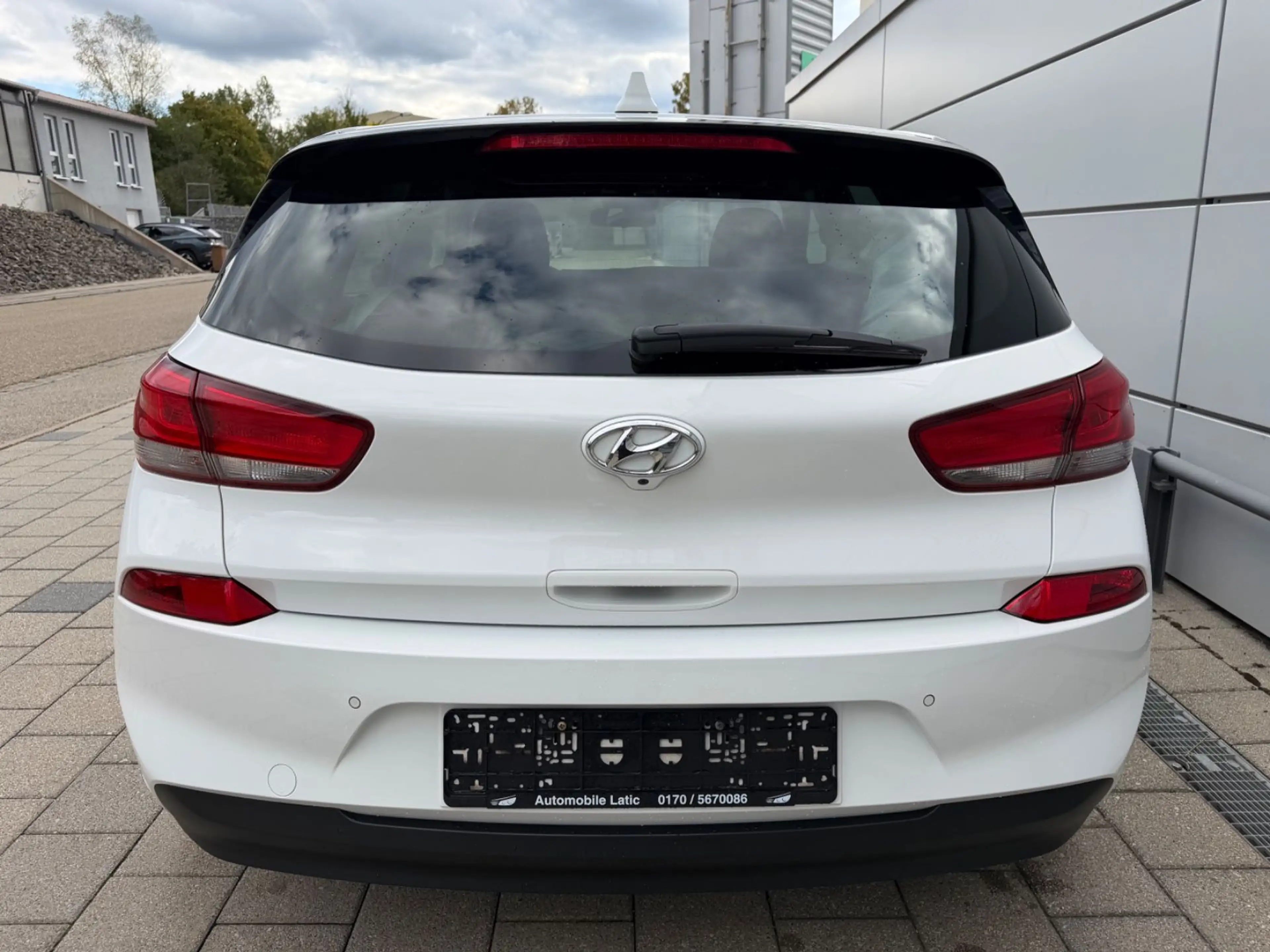 Hyundai i30 Passion*KAMERA*MFL*SHZ*TEMPO*LED — photo 4