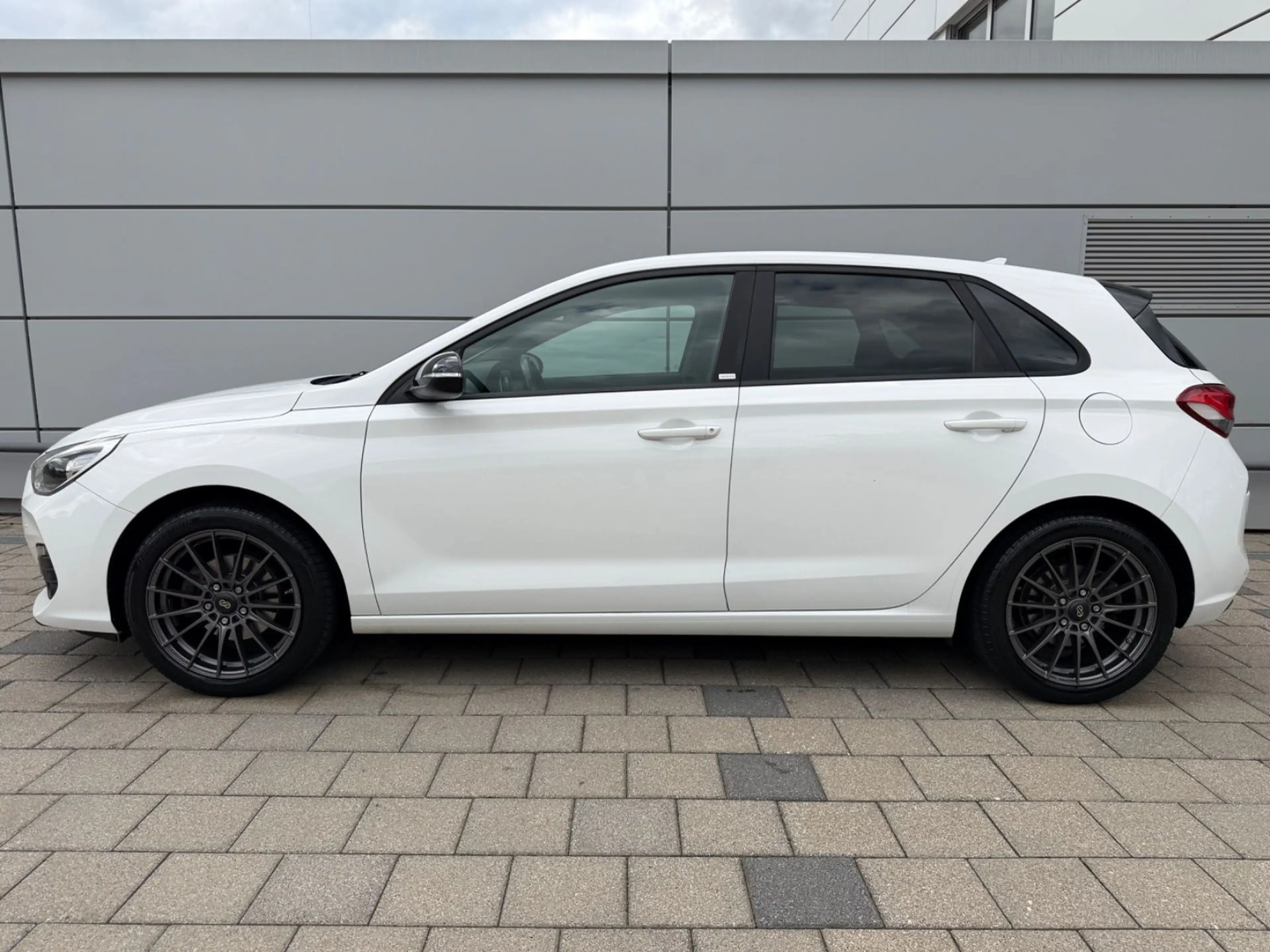 Hyundai i30 Passion*KAMERA*MFL*SHZ*TEMPO*LED — photo 2