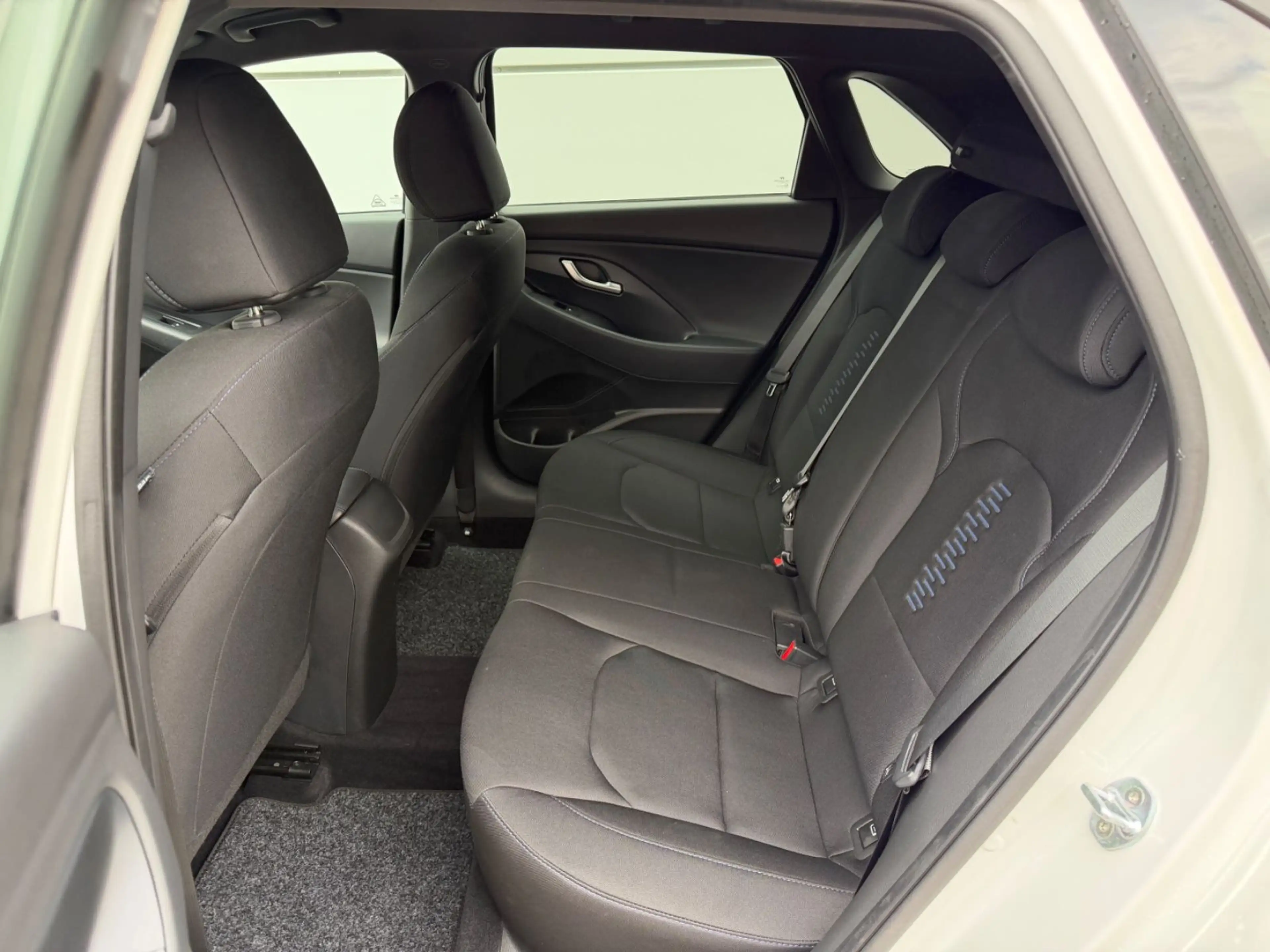 Hyundai i30 Passion*KAMERA*MFL*SHZ*TEMPO*LED — photo 11