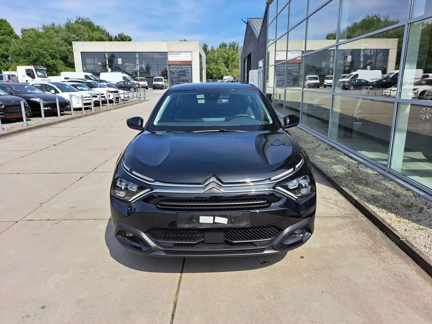 Citroen C4 1.2 PureTech 130 S&S PLUS EAT8 Zwart - 2