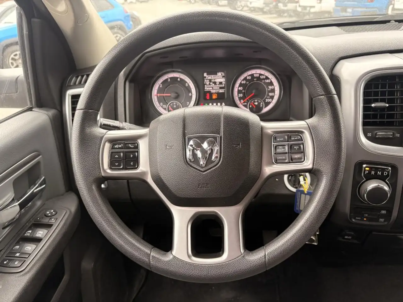 RAM 1500 снимка RAM 1500
