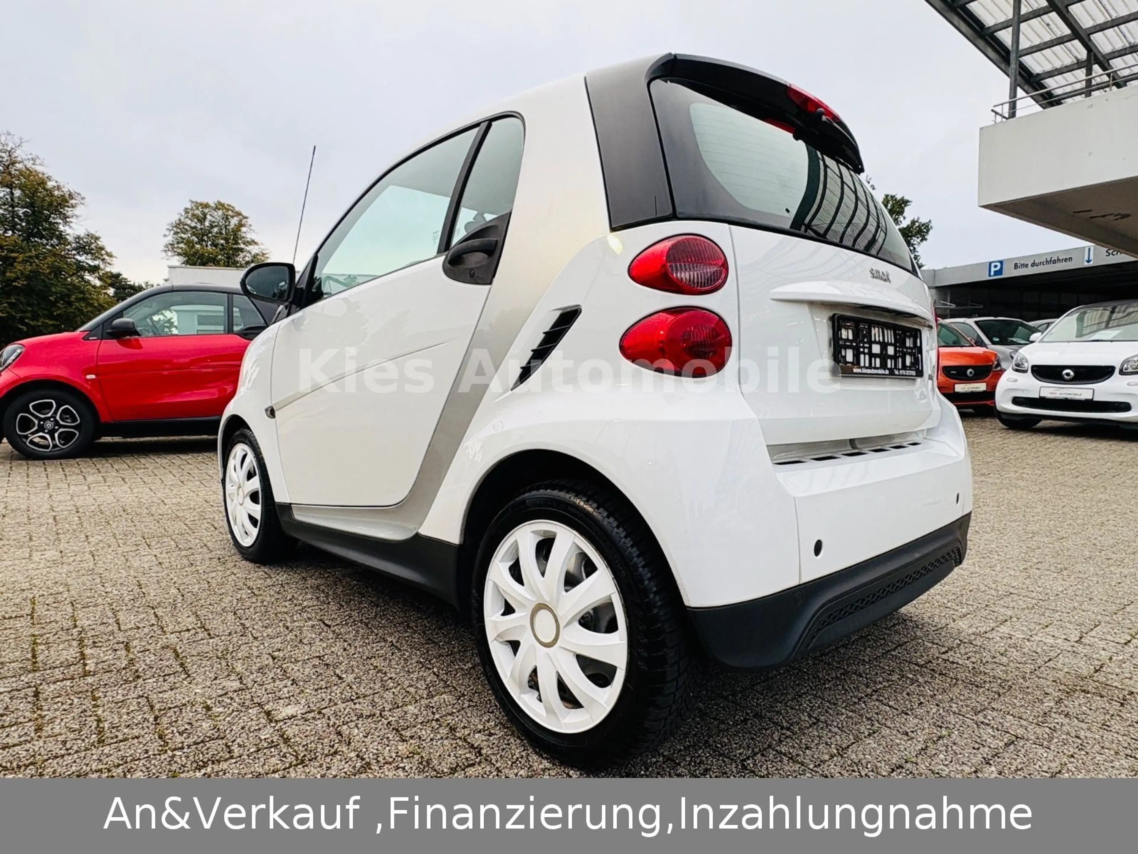 smart forTwo Passion AUTOM/SERVO/SITZH/NAVI/LEDER/TÜV — photo 4