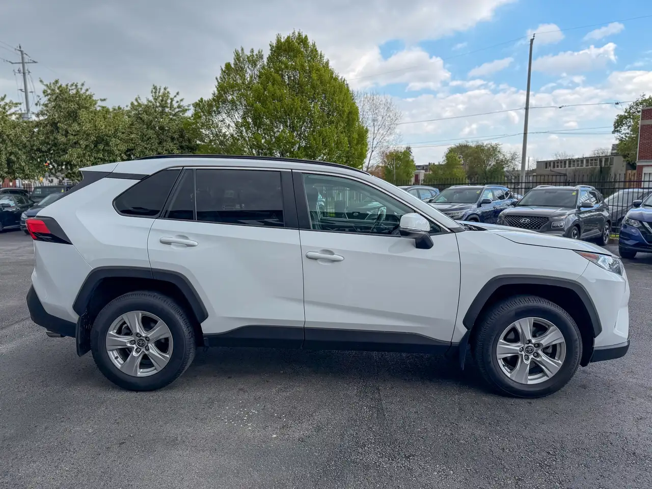 Toyota RAV 4 снимка Toyota RAV 4