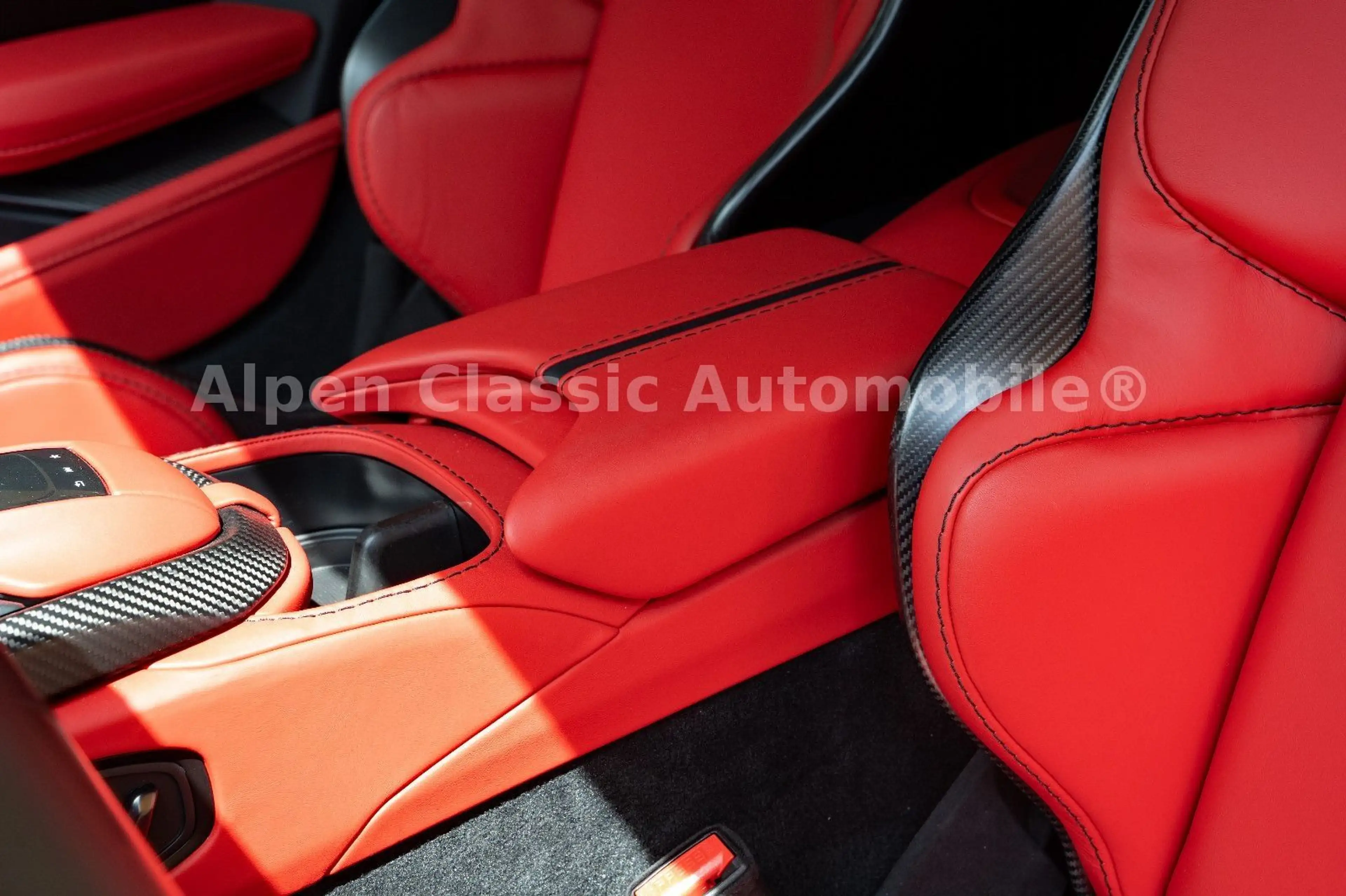 Aston Martin Vantage Ceramic, 360 Grad, Carbon — photo 12