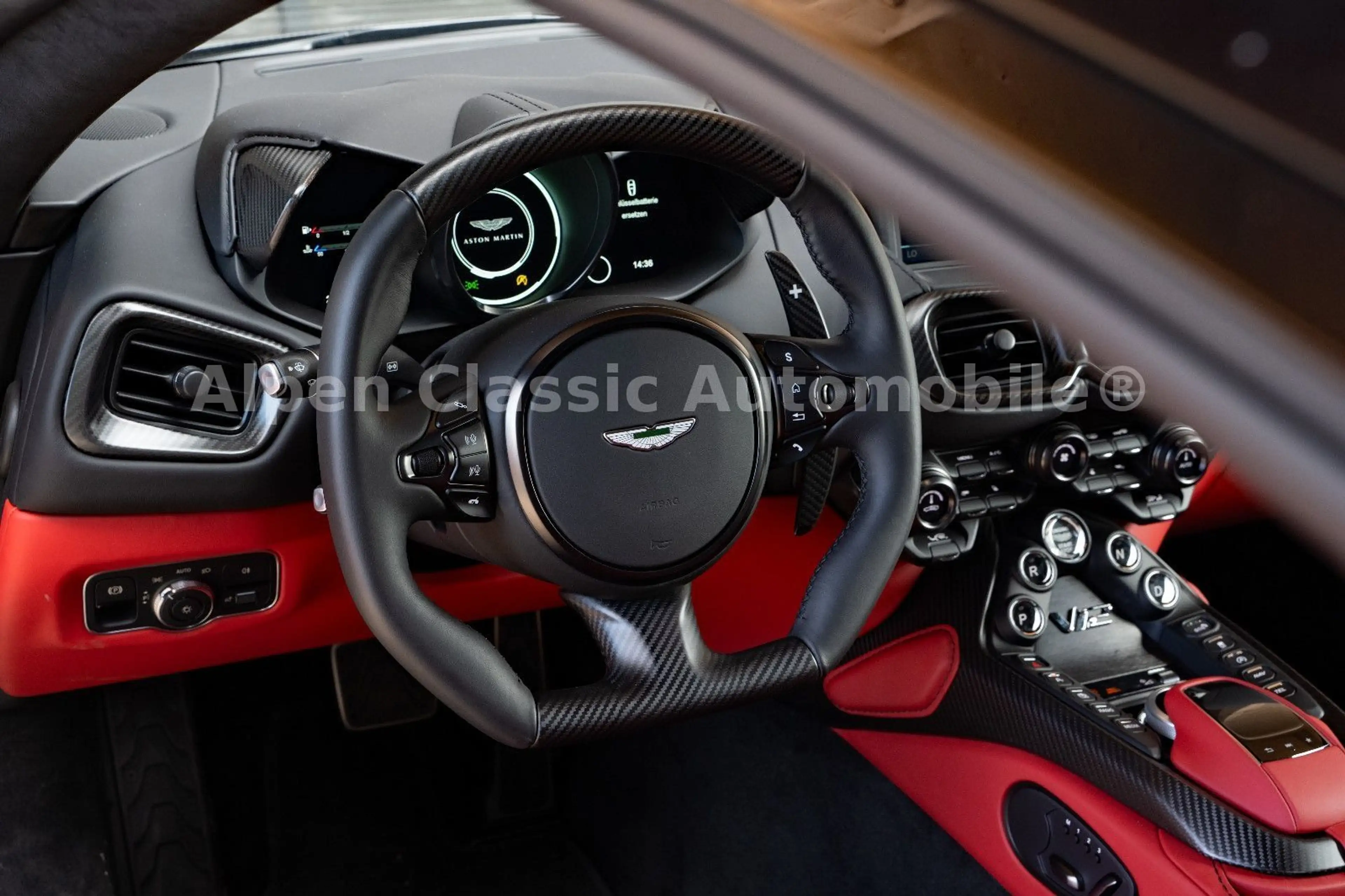 Aston Martin Vantage Ceramic, 360 Grad, Carbon — photo 9
