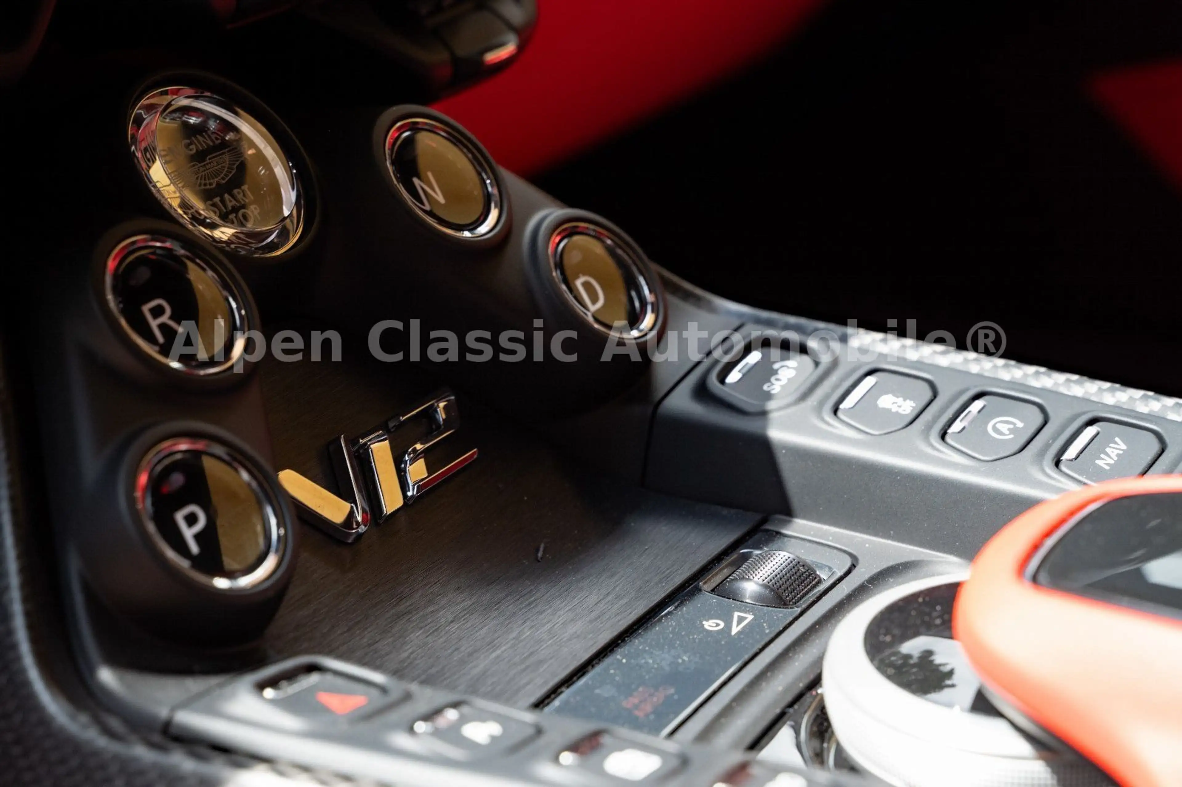 Aston Martin Vantage Ceramic, 360 Grad, Carbon — photo 8