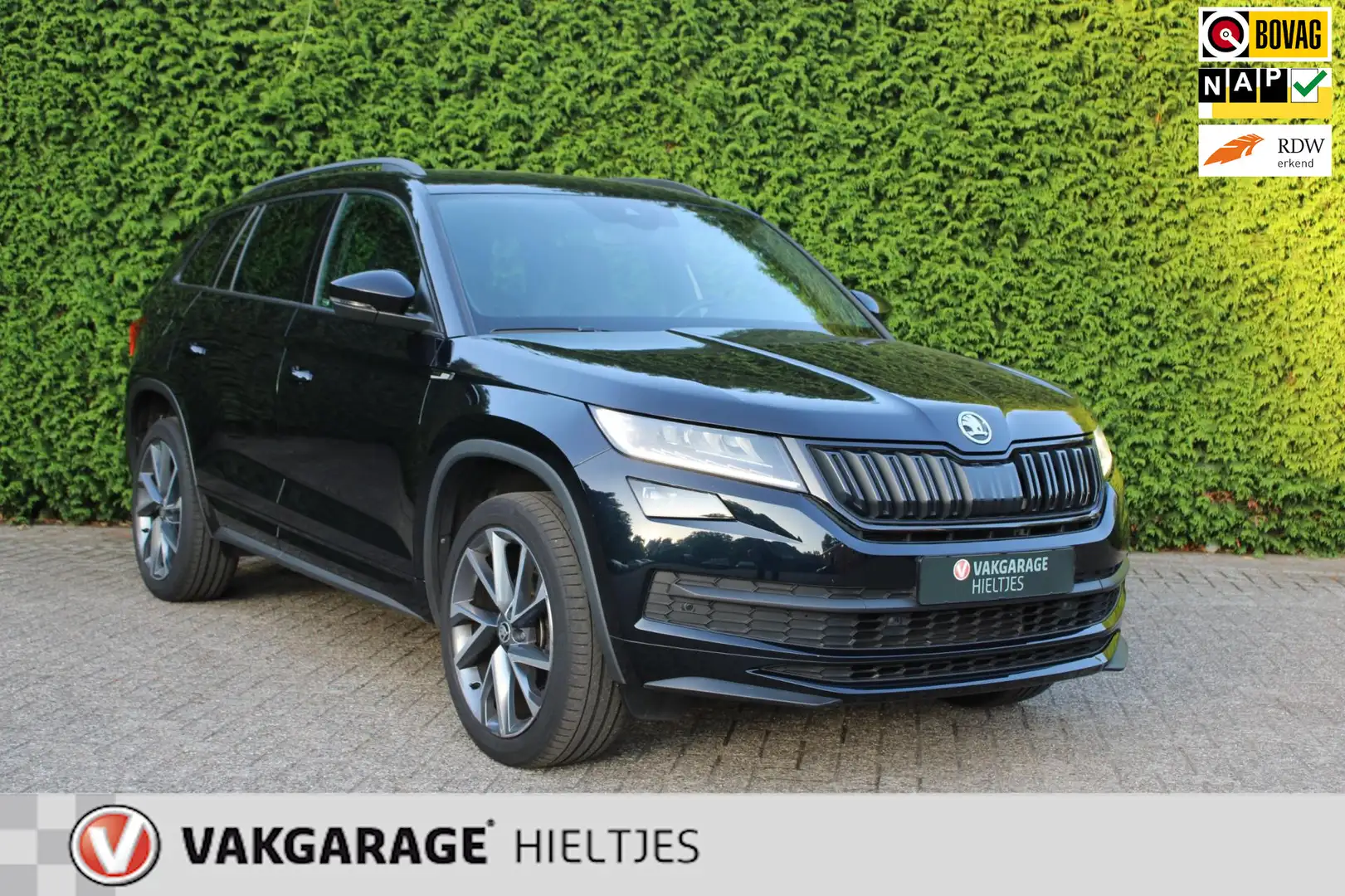 Skoda Kodiaq 1.5 TSI Sportline Business vol opties Zwart - 1