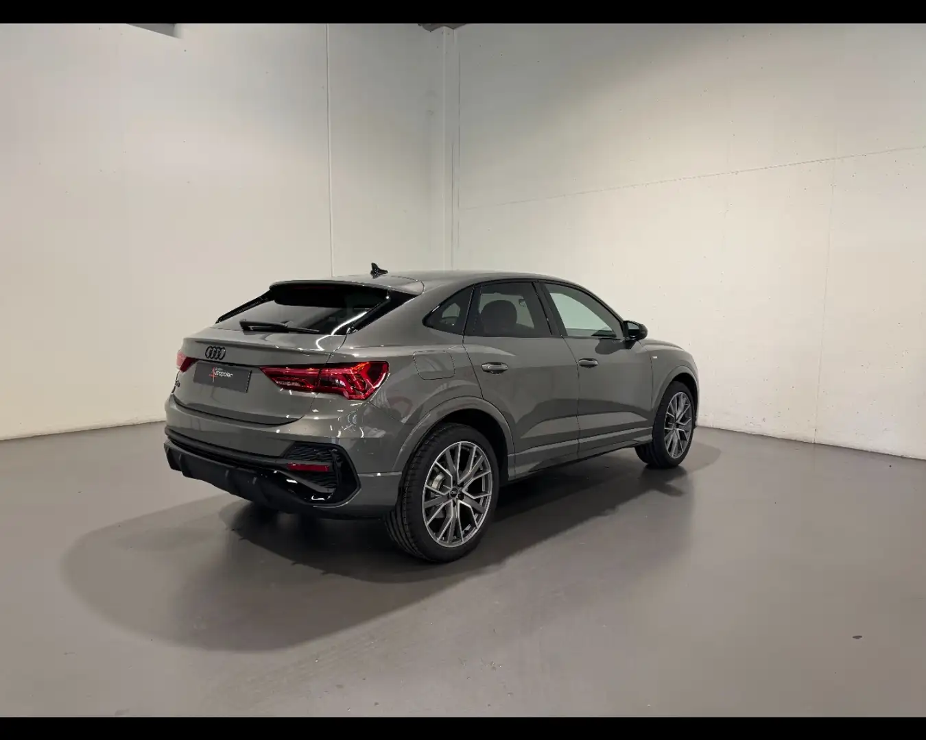 Audi Q3 SPORTBACK 35 TFSI S-TRONIC IDENTITY BLACK Grigio - 2