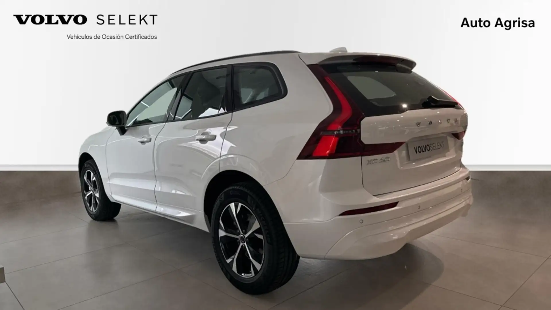 Volvo XC60 2.0 B5 P MHEV CORE AUTO 4WD 250 5P - 2