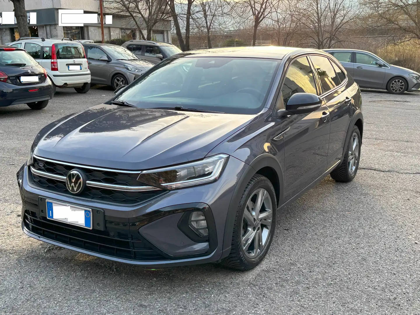 Volkswagen Taigo Taigo 1.0 tsi R-Line 110cv dsg Grigio - 2