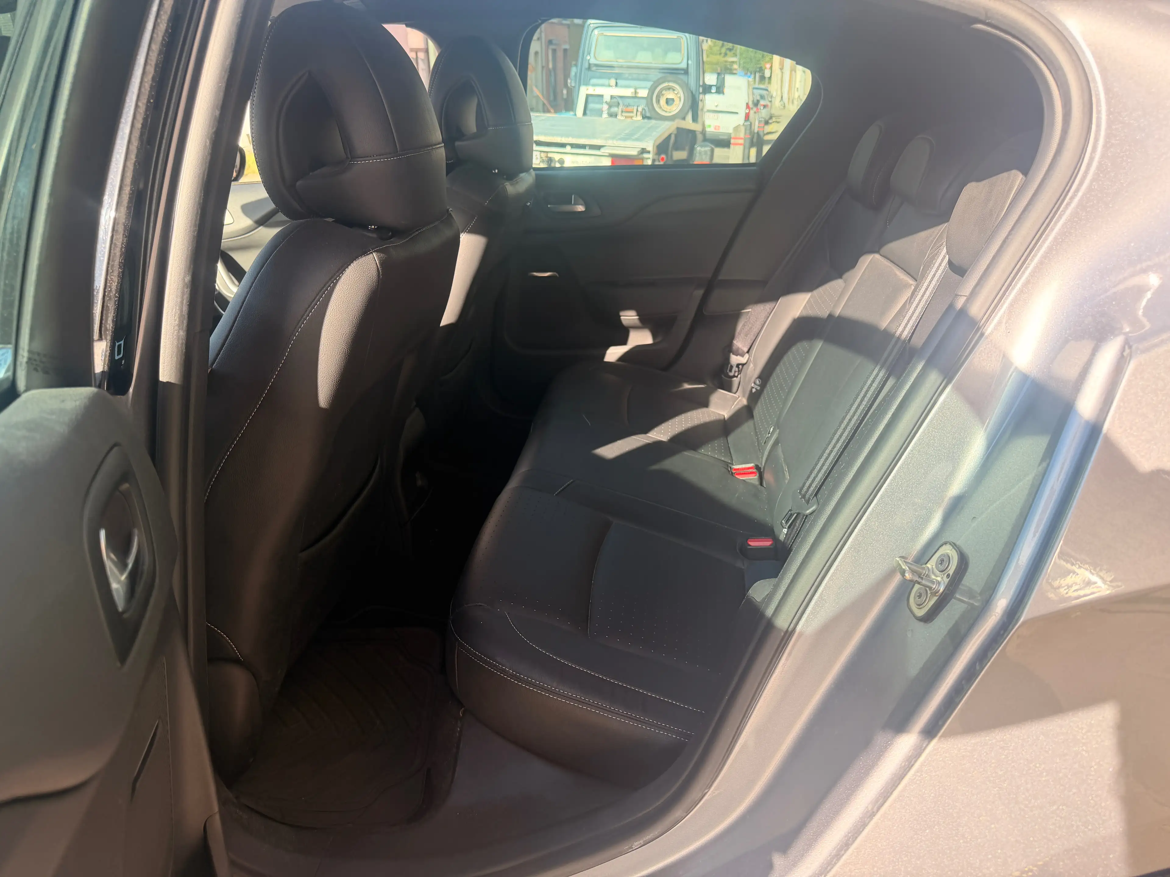 DS Automobiles DS 4 DS 4 2.0 BlueHDi Sport Chic S — photo 12