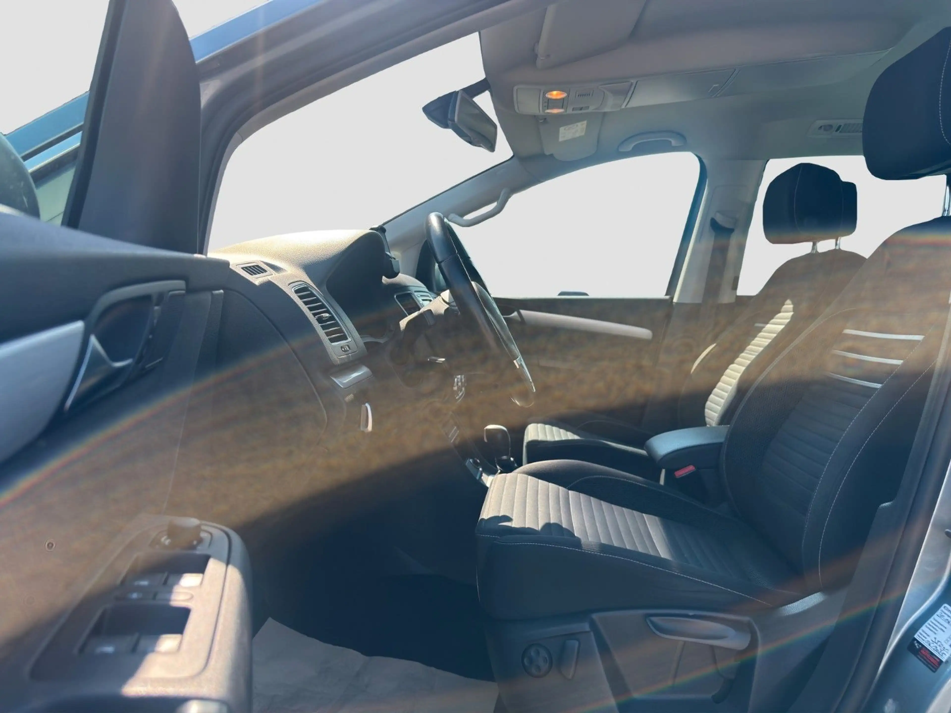 Volkswagen Sharan Cup BMT *7-SITZE*KAMERA*SITZHZ*NAVI*AHK* — photo 10