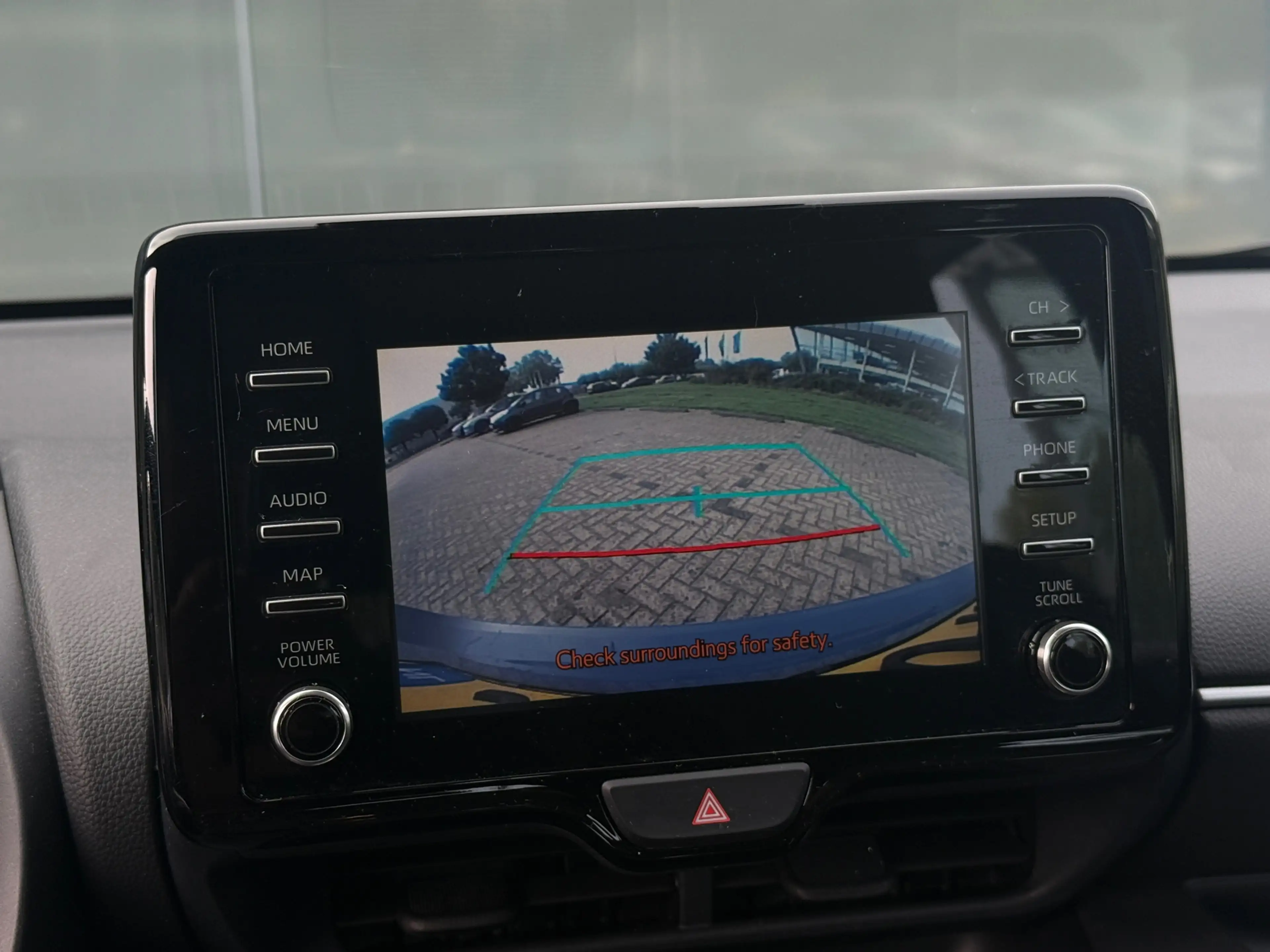 Toyota Yaris 1.5 Hybrid First Edition Navi|Carplay|Camera — photo 17