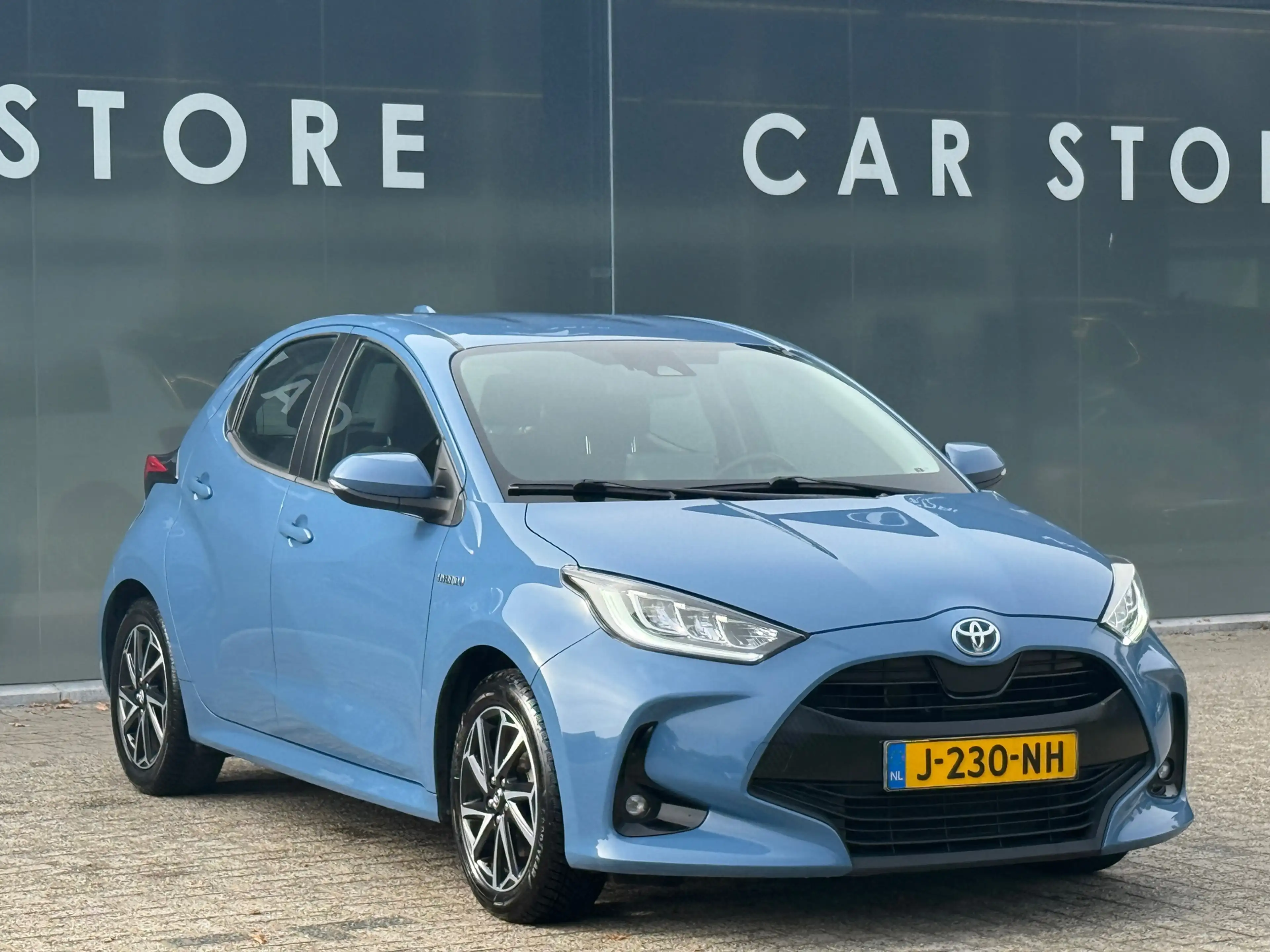 Toyota Yaris 1.5 Hybrid First Edition Navi|Carplay|Camera — photo 6