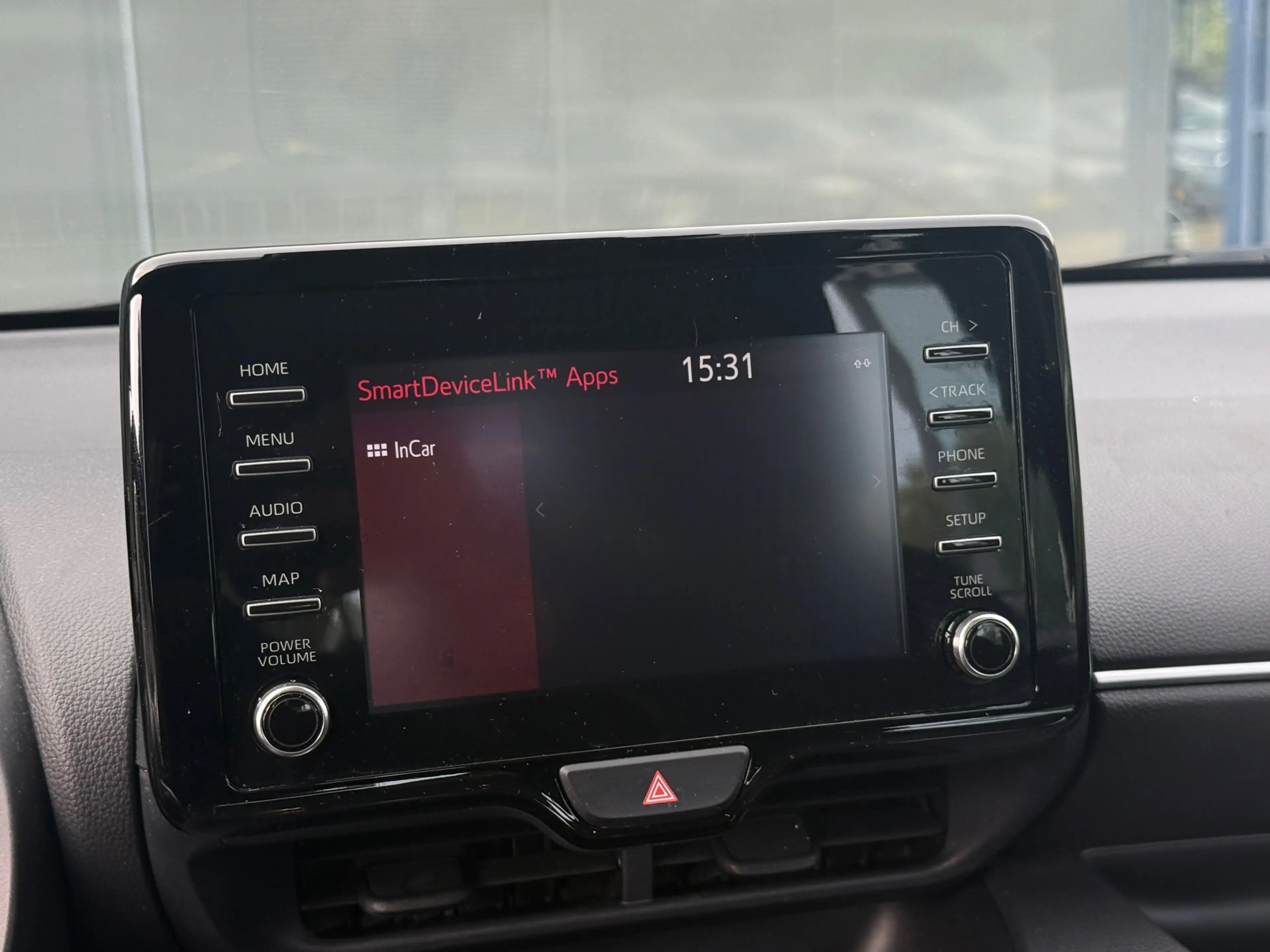 Toyota Yaris 1.5 Hybrid First Edition Navi|Carplay|Camera — photo 19