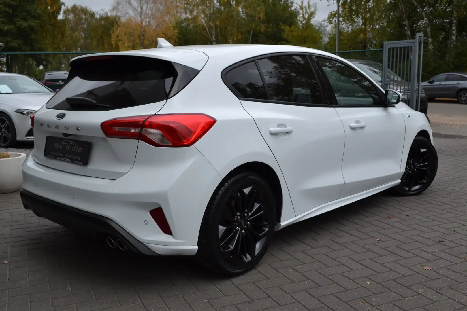 Ford Focus Focus 1.0 Benzine "ST-LINE" Nieuwe velgen Carplay Weiß - 2