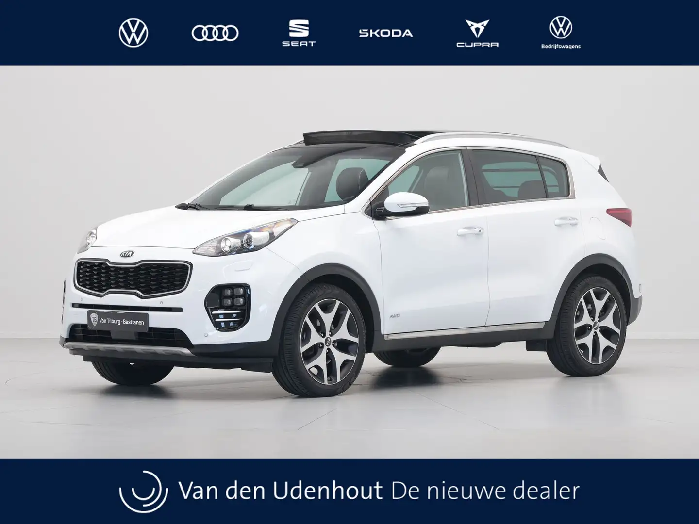 Kia Sportage 1.6 T-GDI 4WD GT-Line Panorama Camera Stoelverwarm Wit - 1