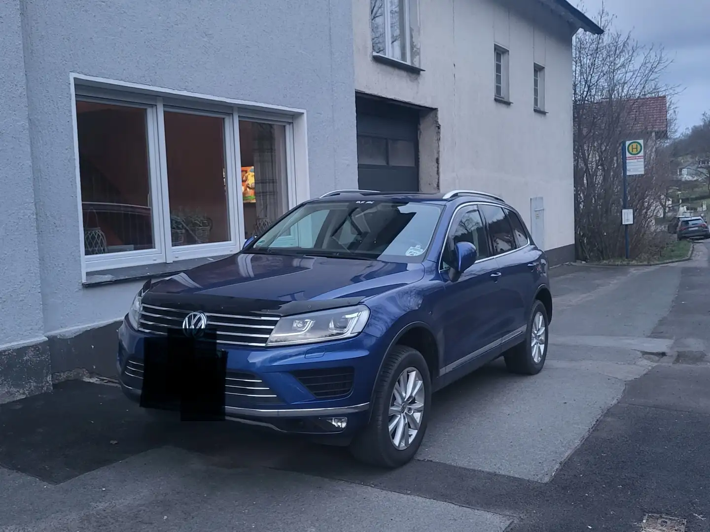 Volkswagen Touareg 3.0 V6 TDI SCR Blue Motion DPF Automatik Exclusive Blau - 1