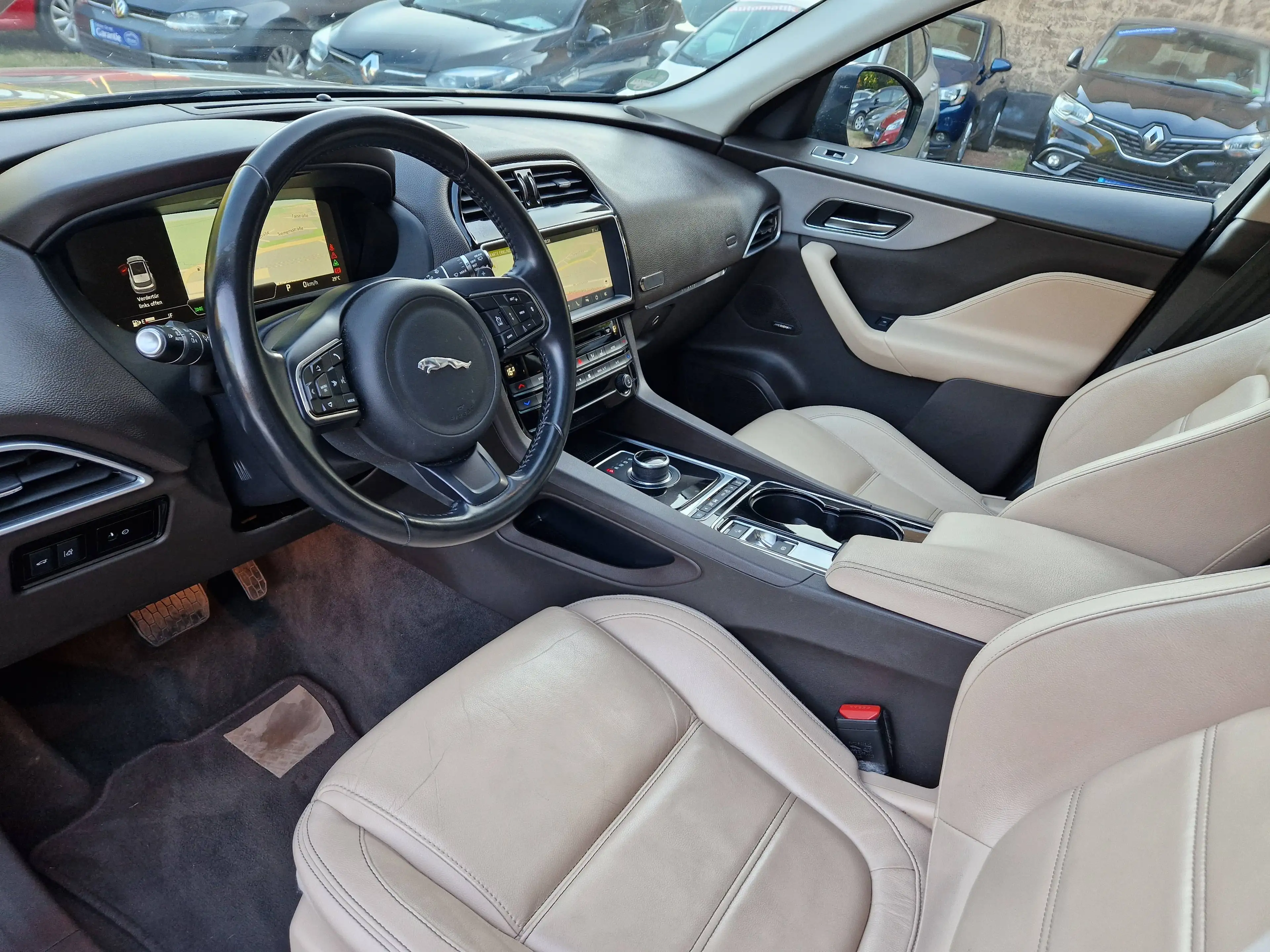 Jaguar F-Pace 3.0d AWD Pano ACC 20" Meriadian Virtual Scheckh — photo 10