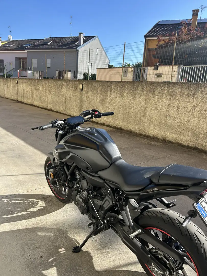 Yamaha MT-07 abs - 1