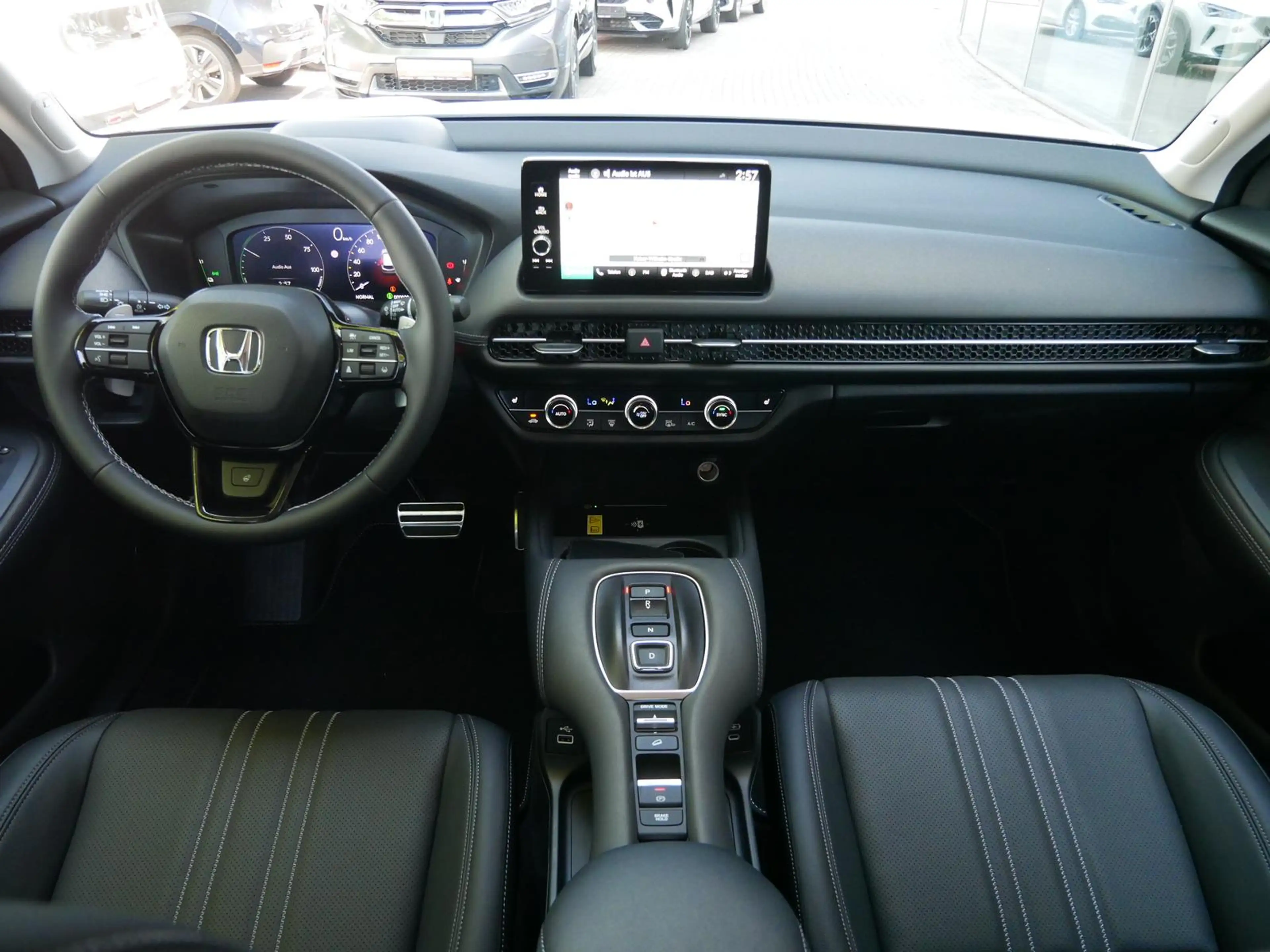 Honda ZR-V 2.0 i-MMD HYBRID ADVANCE BOSE+PANORAMA+HuD — photo 12