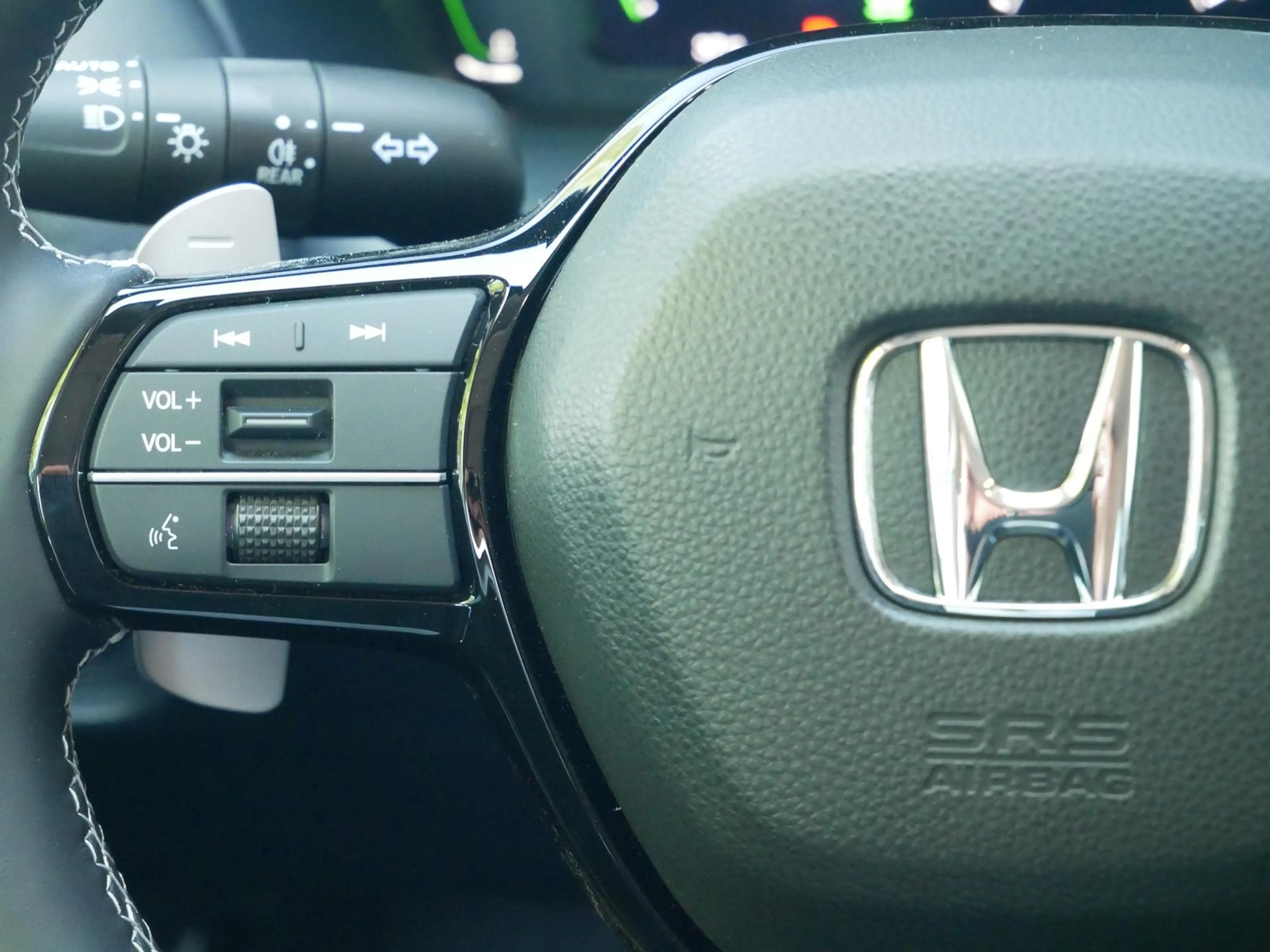 Honda ZR-V 2.0 i-MMD HYBRID ADVANCE BOSE+PANORAMA+HuD — photo 15