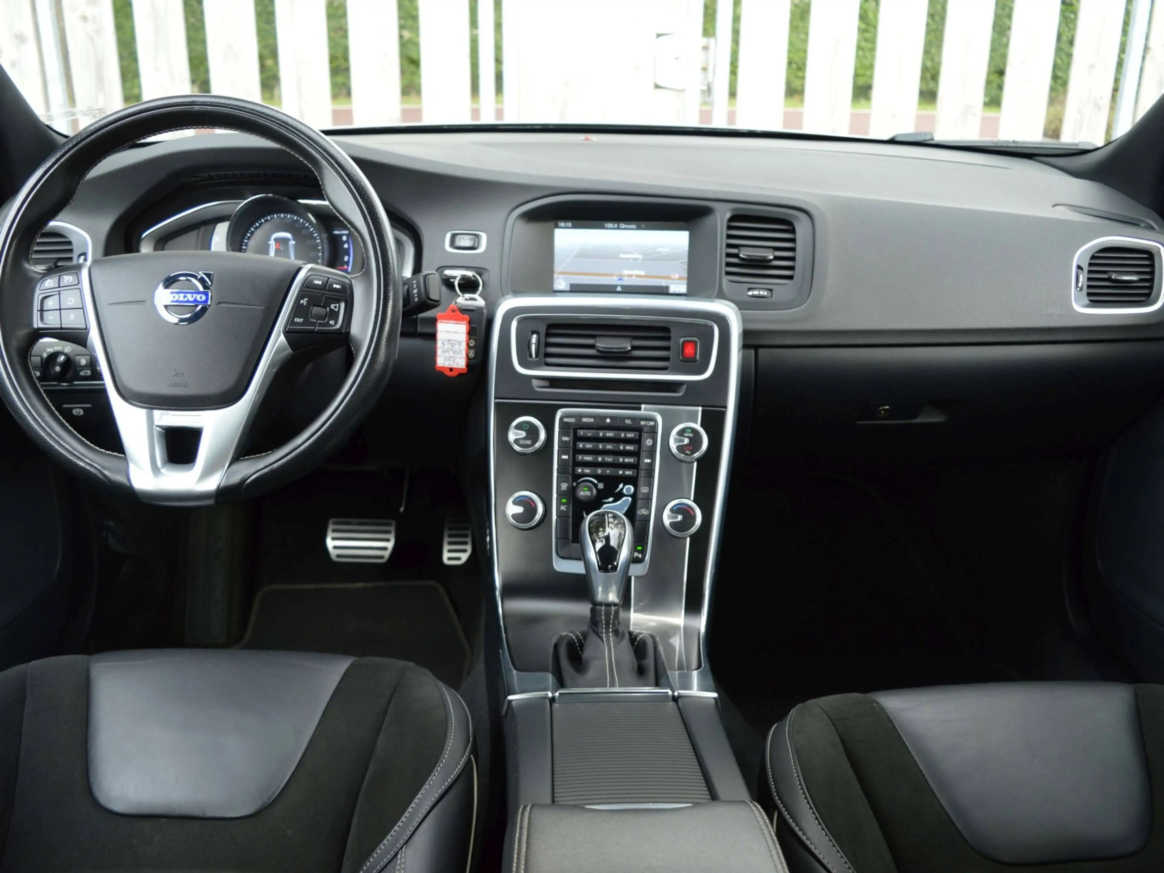 Volvo S60 1.6 T3 R-Design - D-riem vervangen|Automaat|Navi|L — photo 5